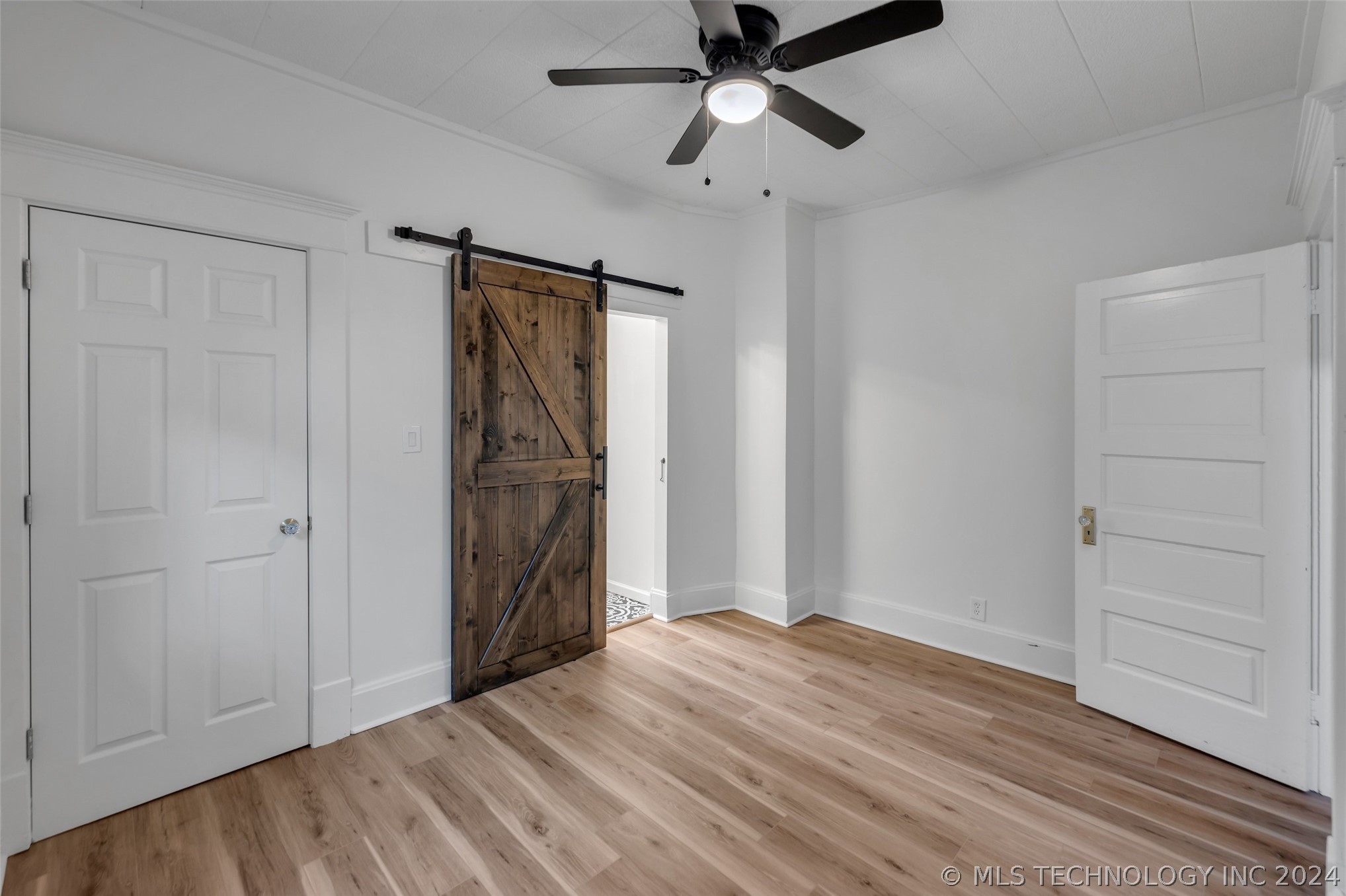 117 W Lincoln Avenue