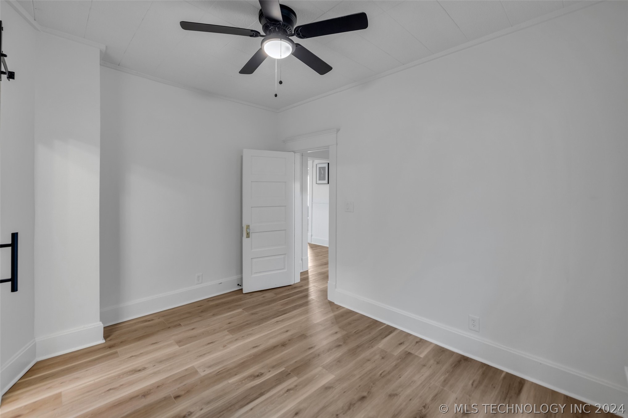 117 W Lincoln Avenue