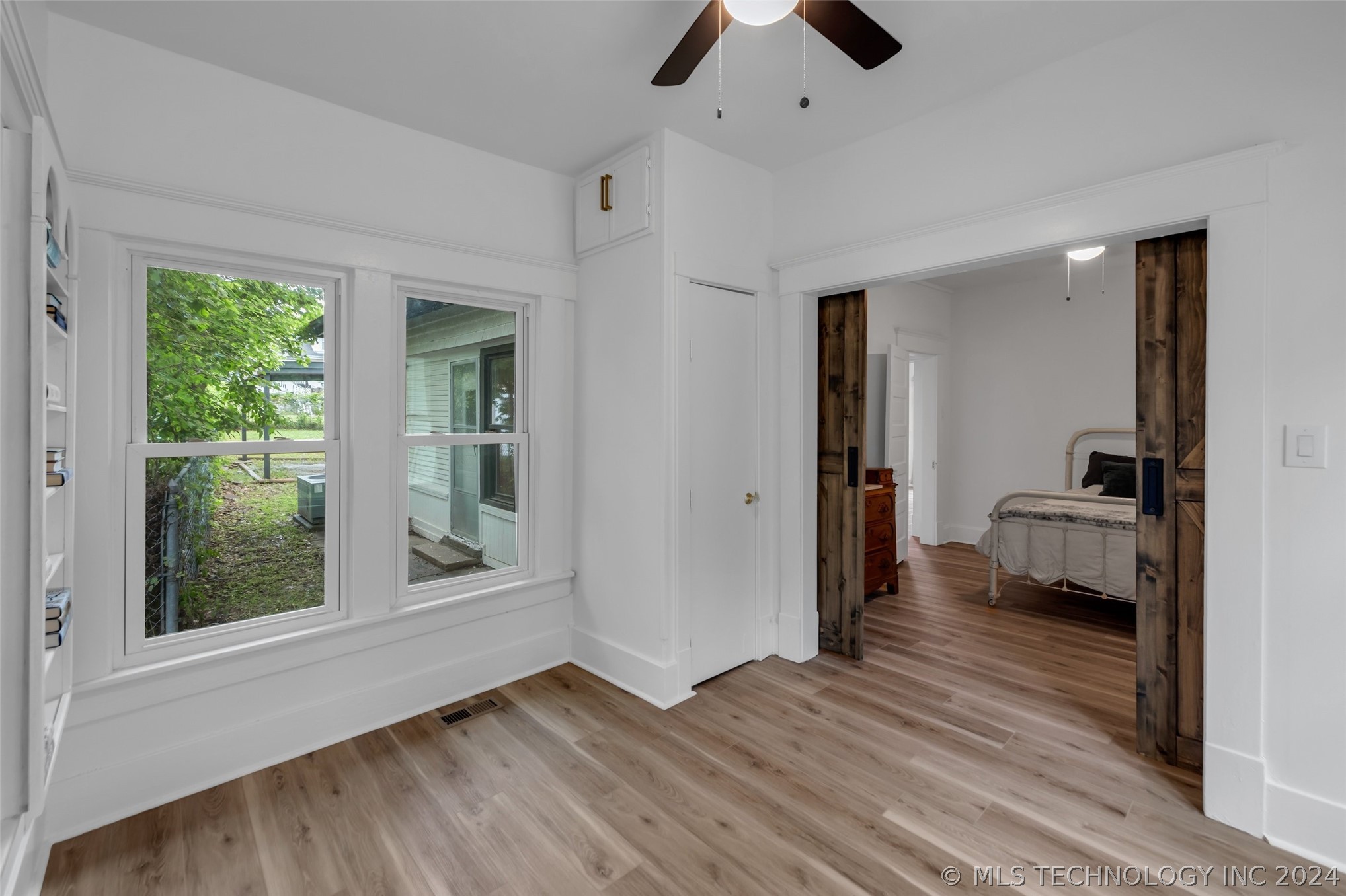 117 W Lincoln Avenue