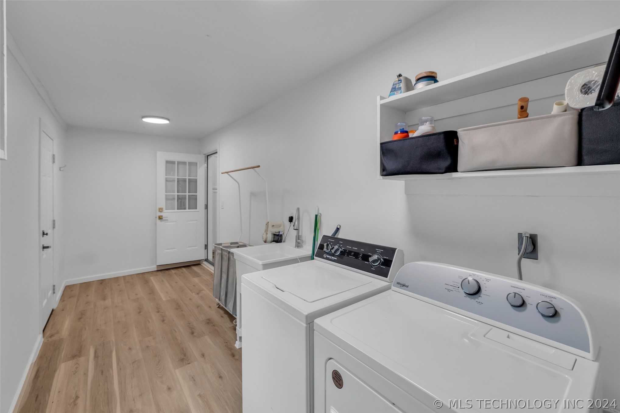 117 W Lincoln Avenue