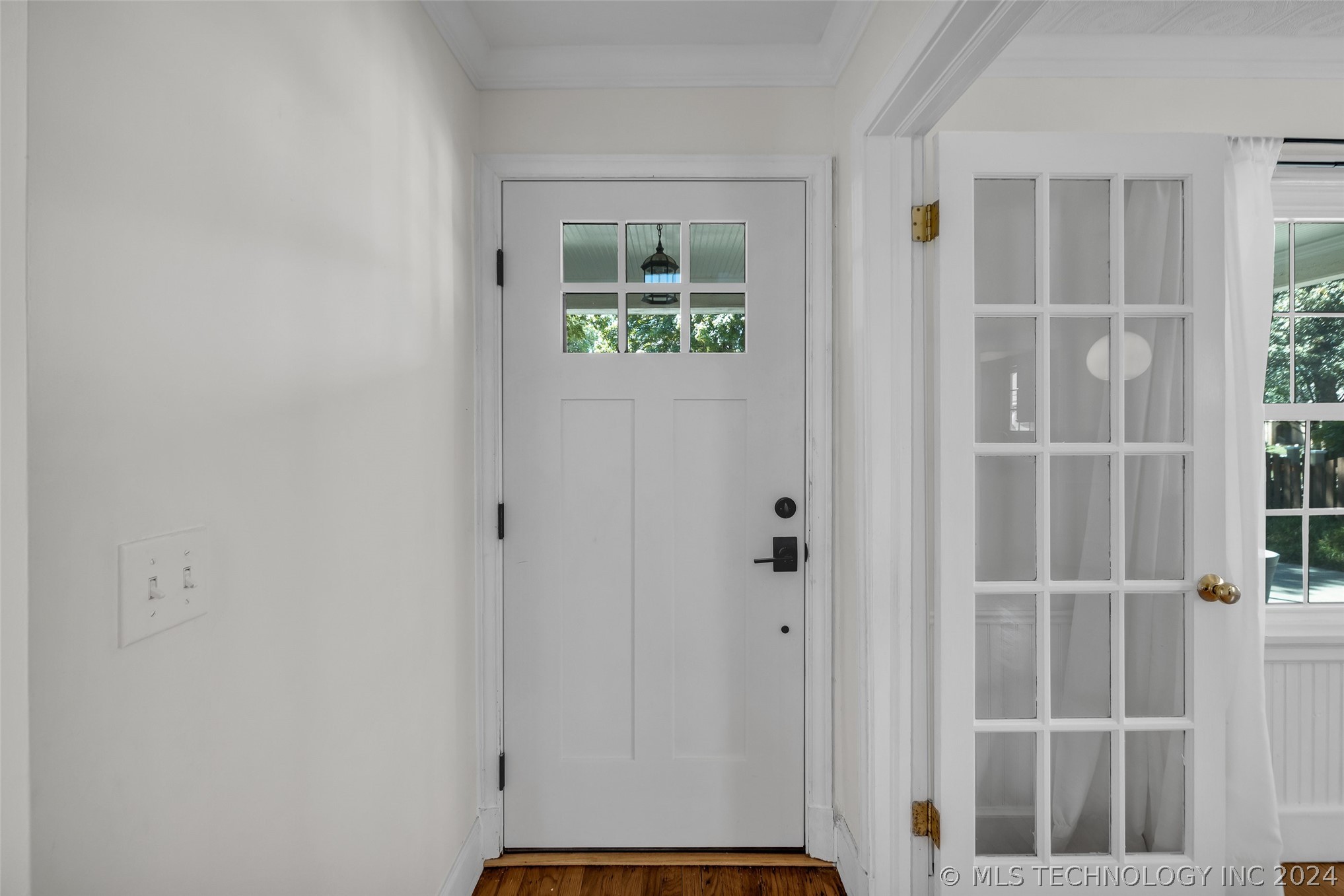 211 E 27th Street