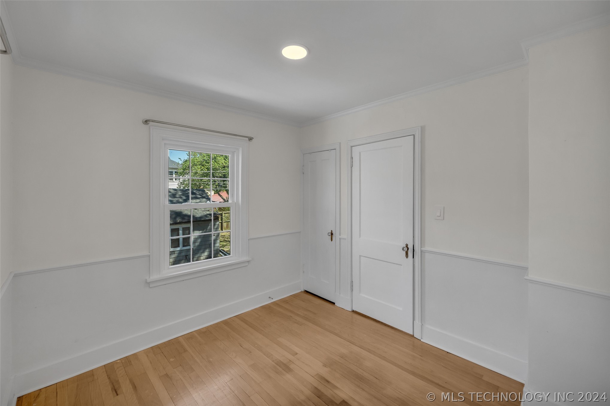 211 E 27th Street