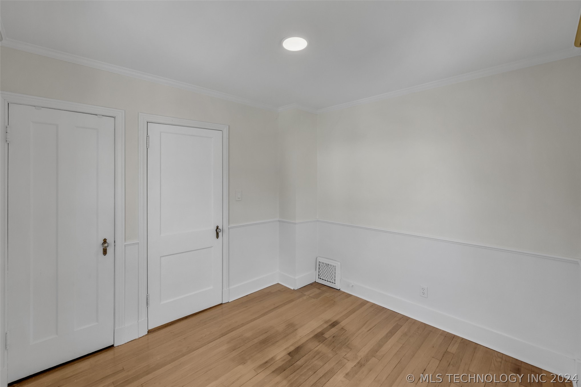 211 E 27th Street