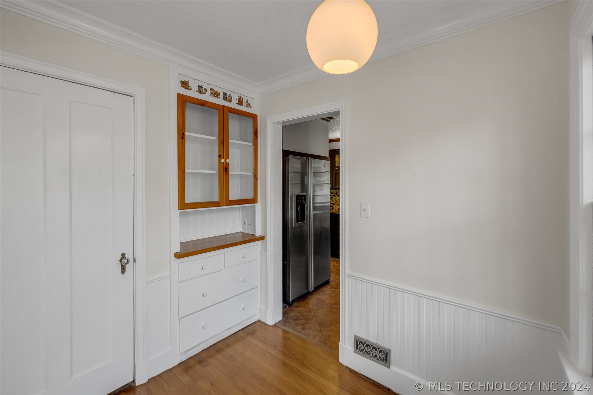 211 E 27th Street