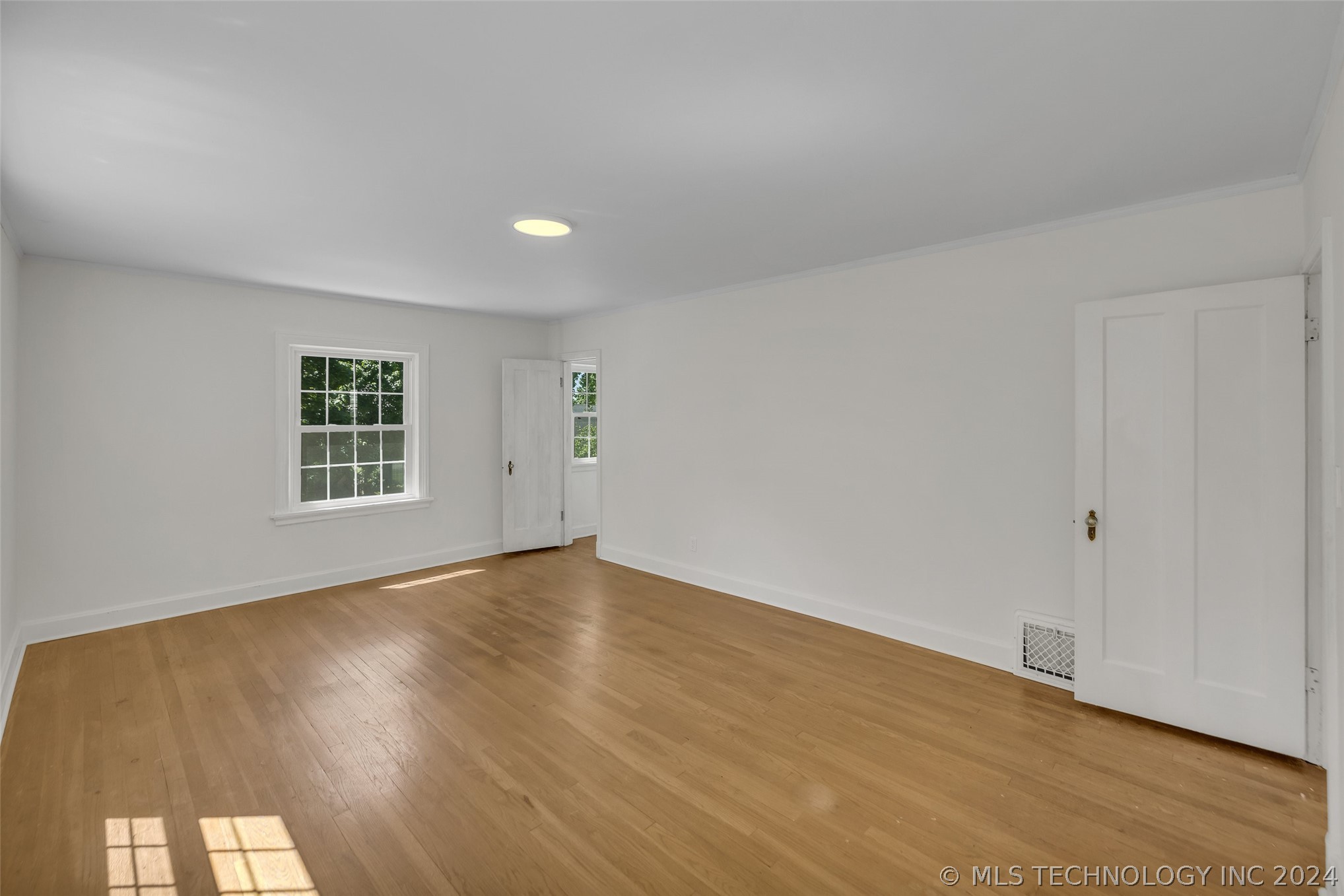 211 E 27th Street