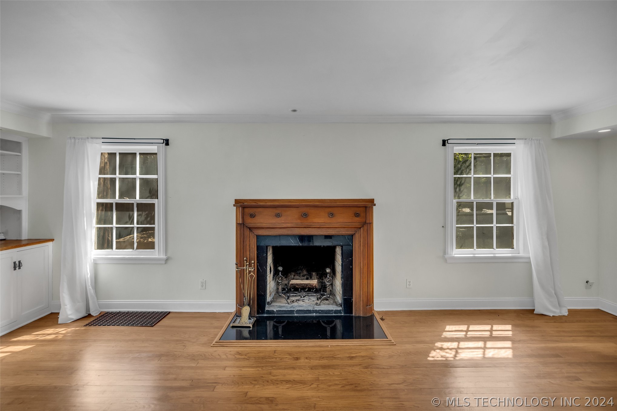 211 E 27th Street