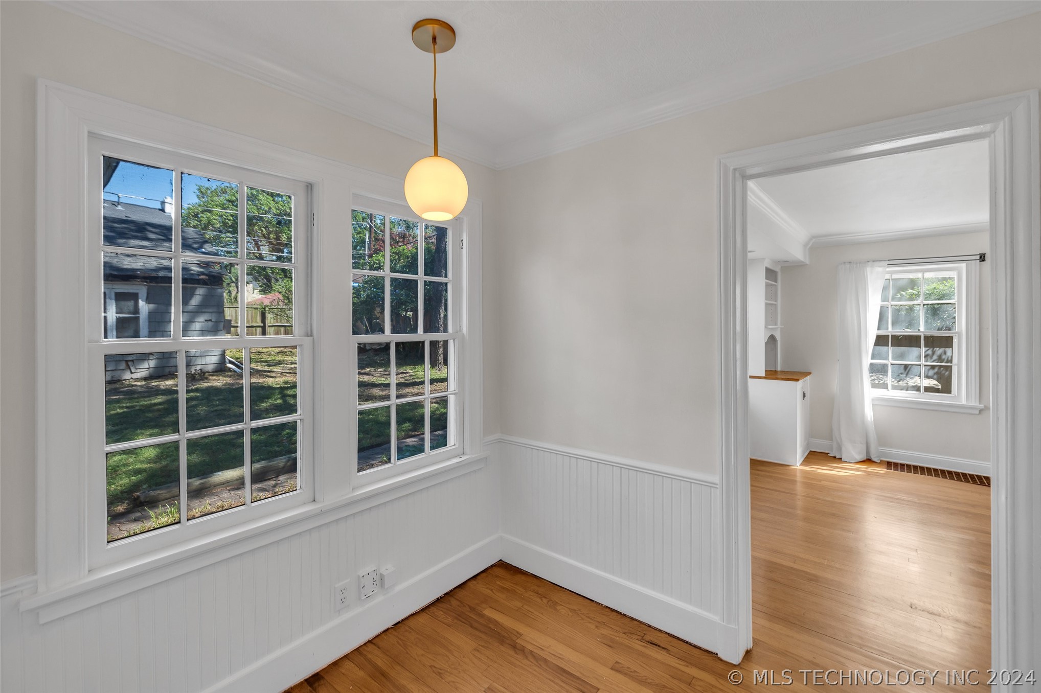 211 E 27th Street