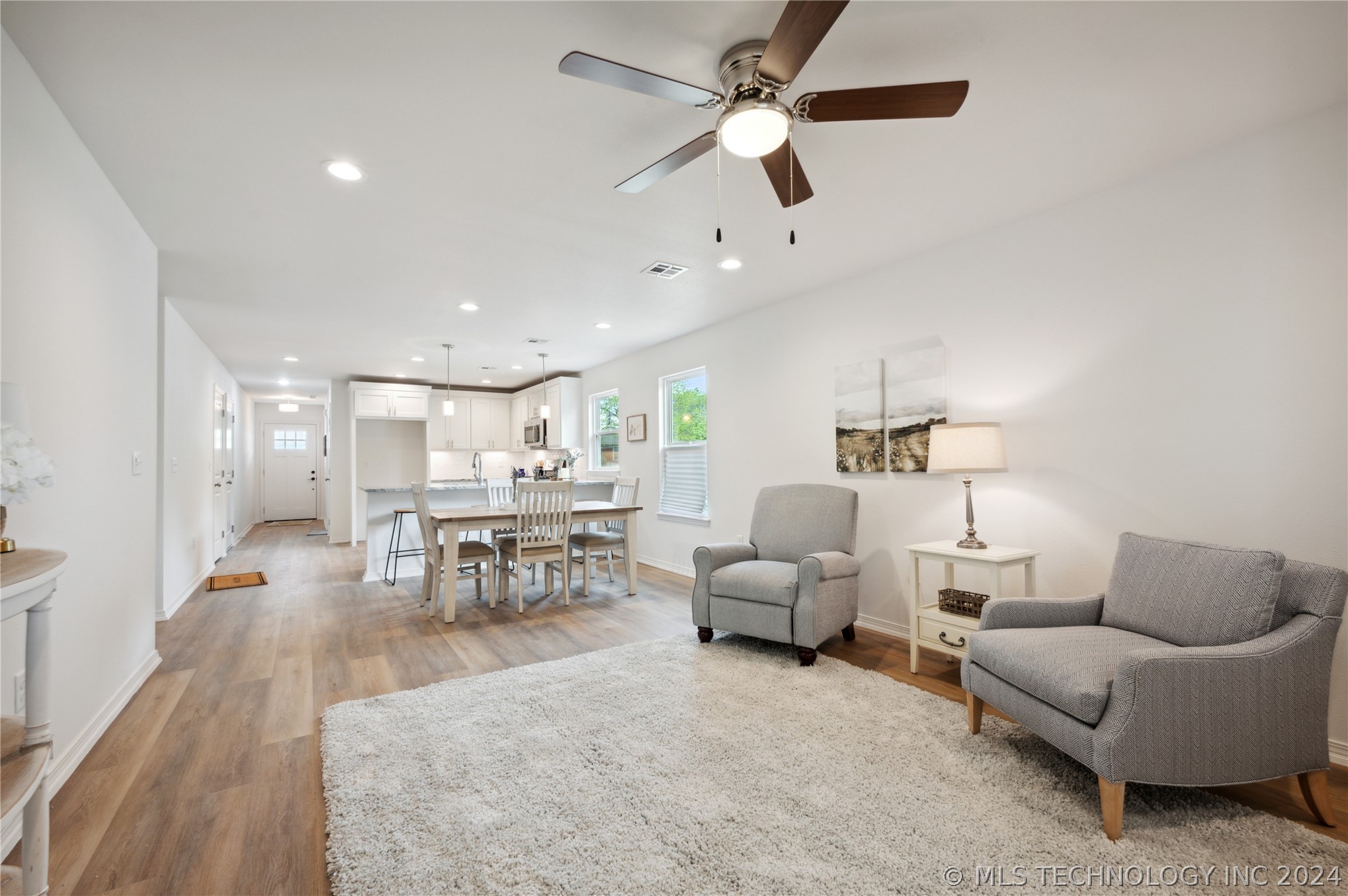 2115 W 40th Street