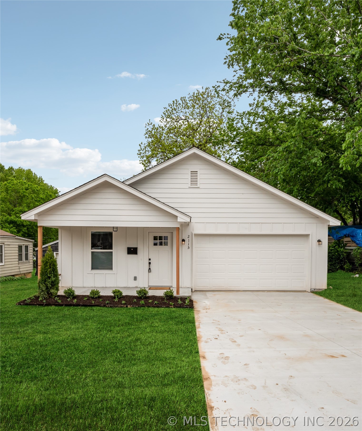 2115 W 40th Street
