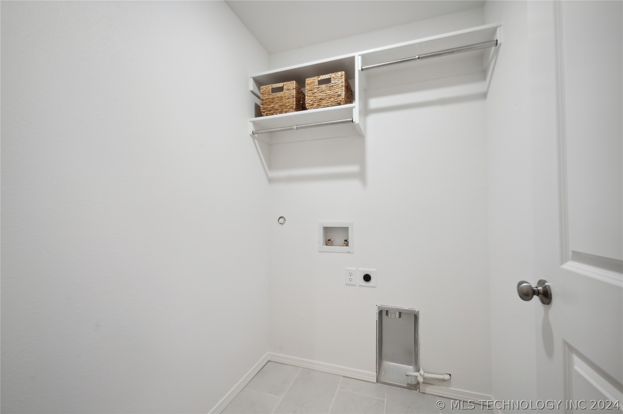 2115 W 40th Street