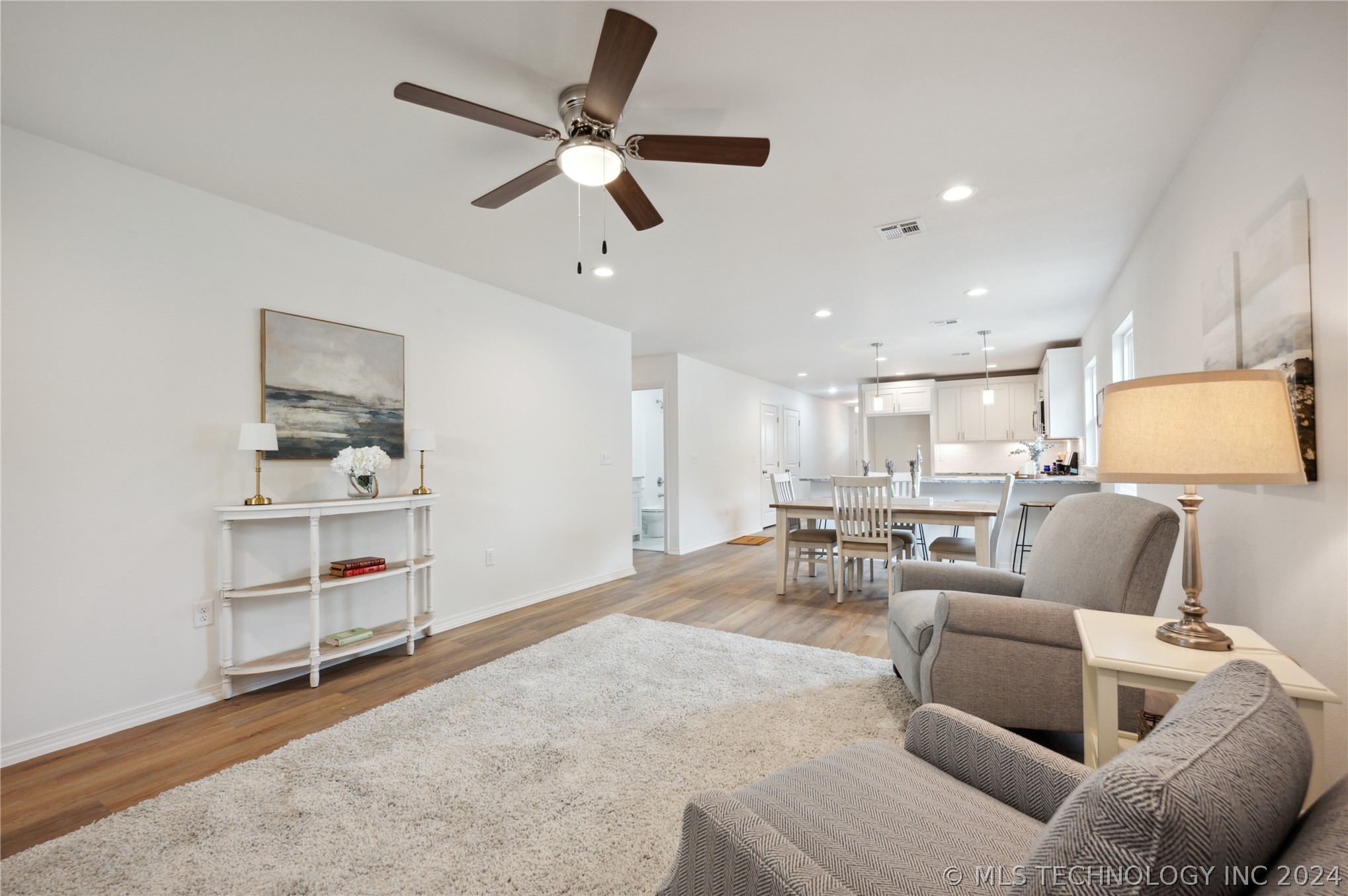 2115 W 40th Street