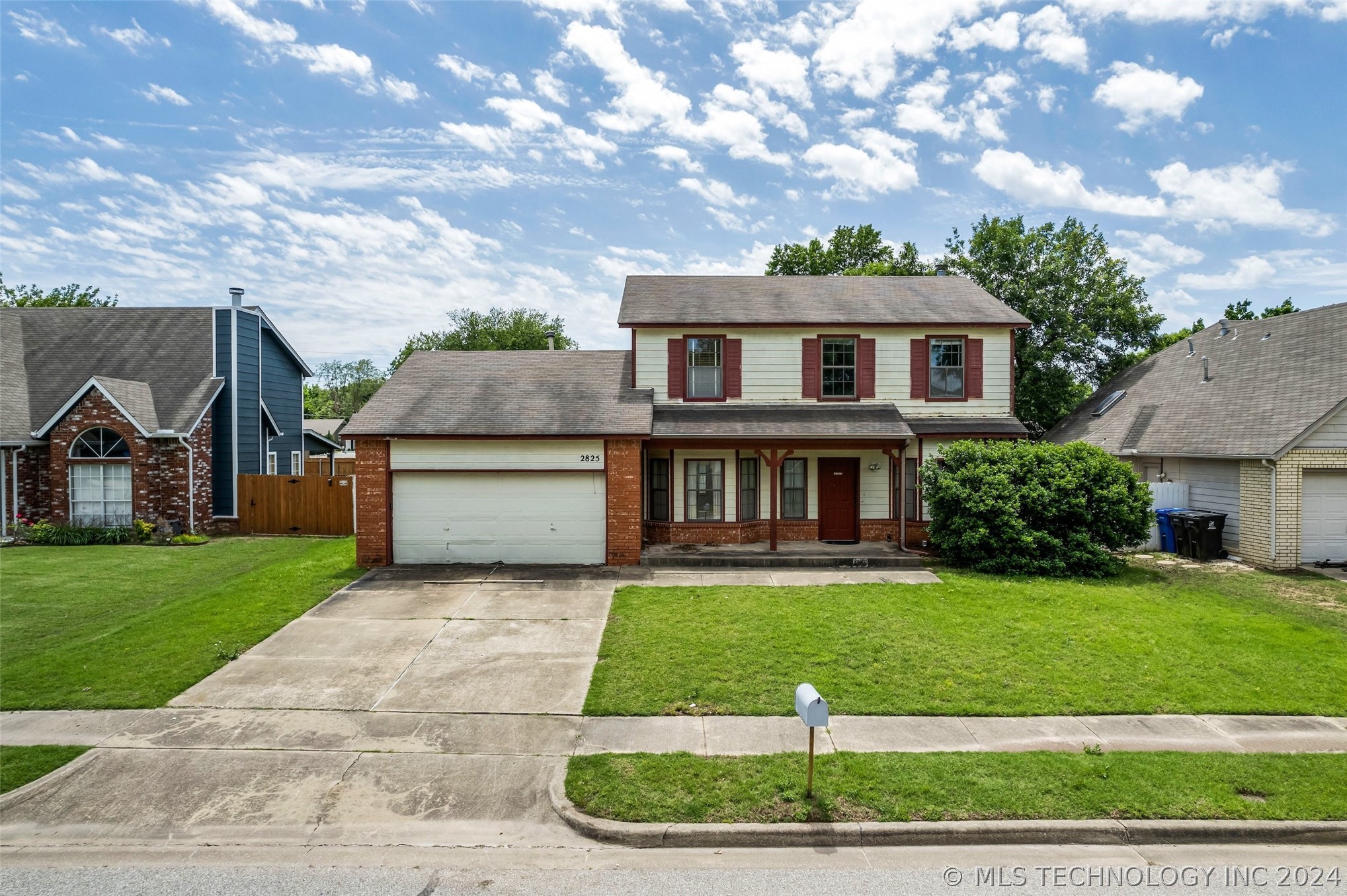 2825 W Vandalia Street