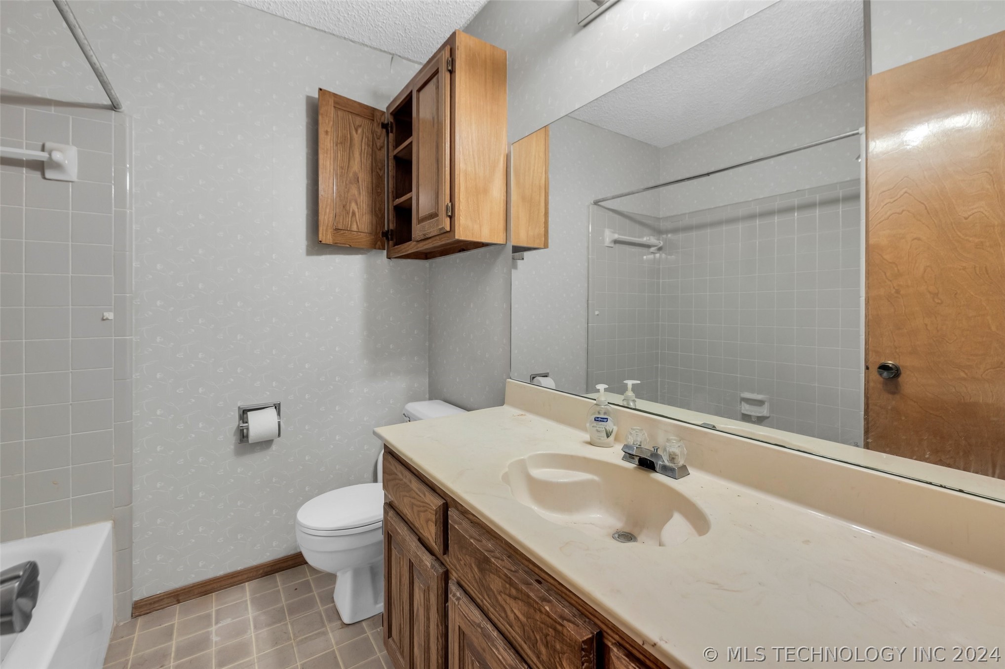 2825 W Vandalia Street