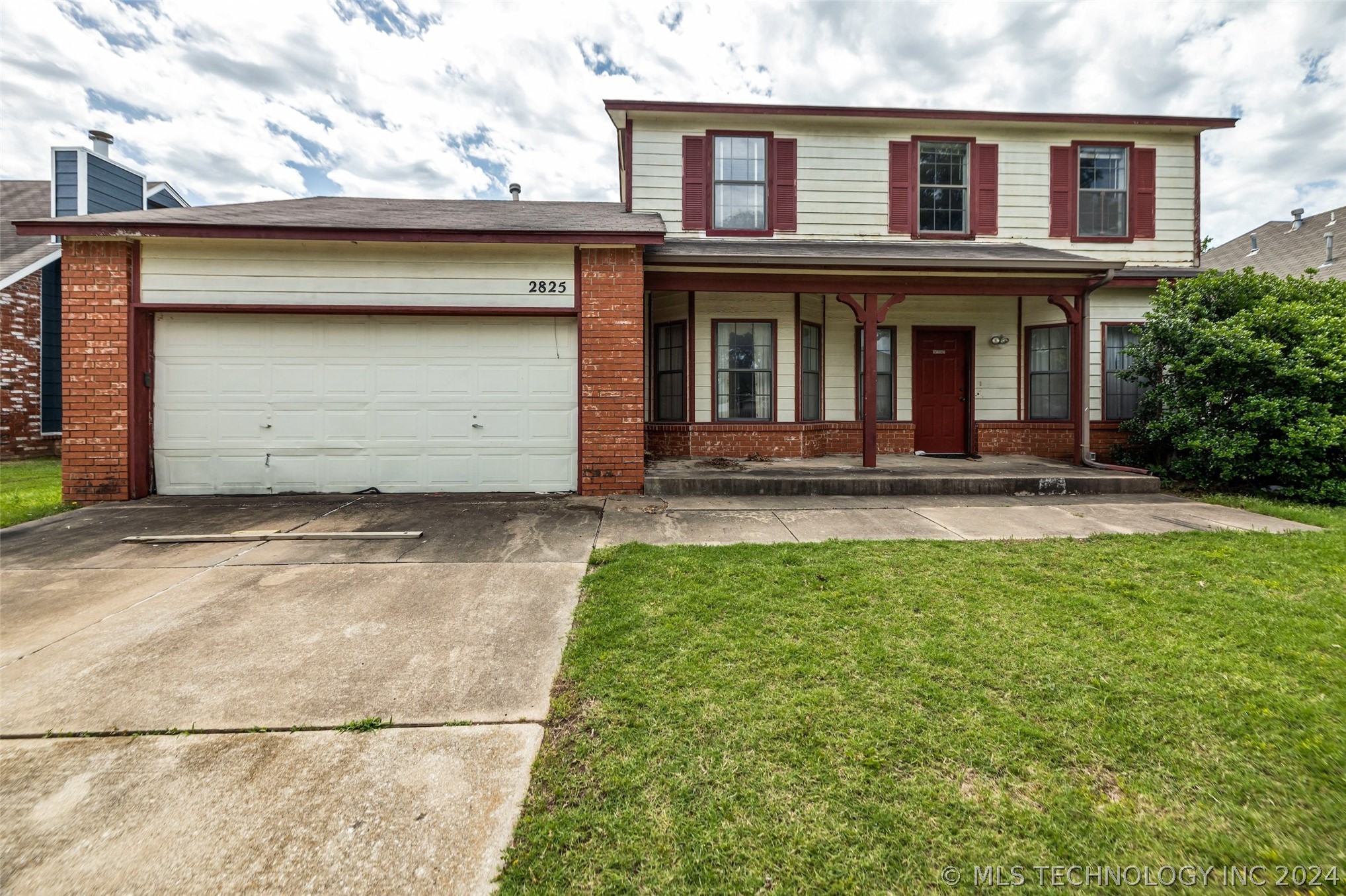 2825 W Vandalia Street