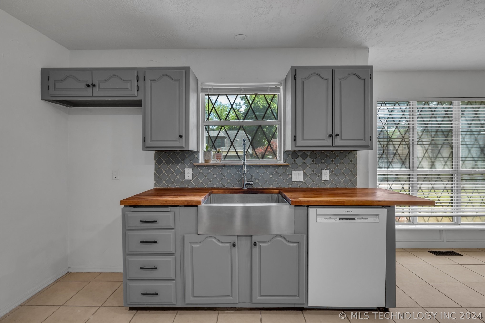 800 W Decatur Street