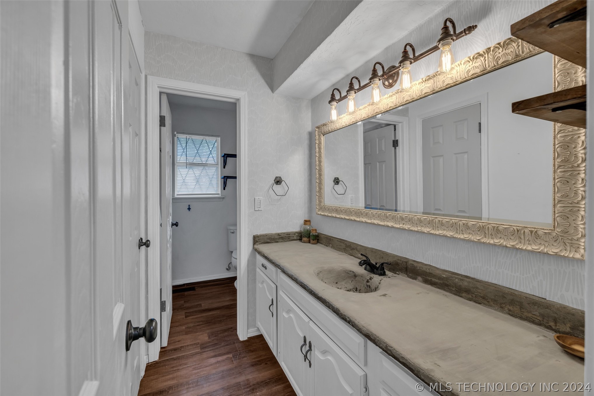 800 W Decatur Street