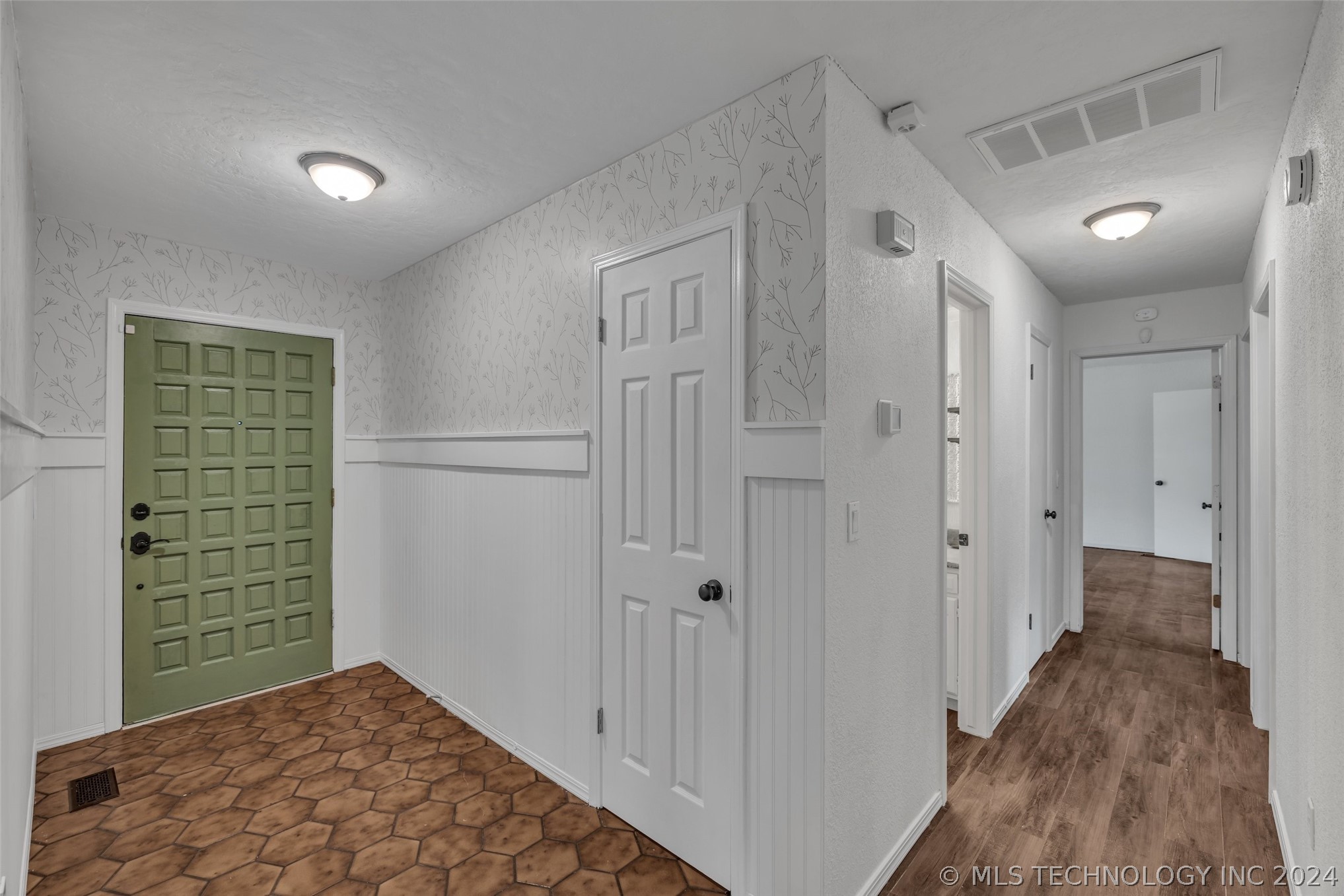 800 W Decatur Street