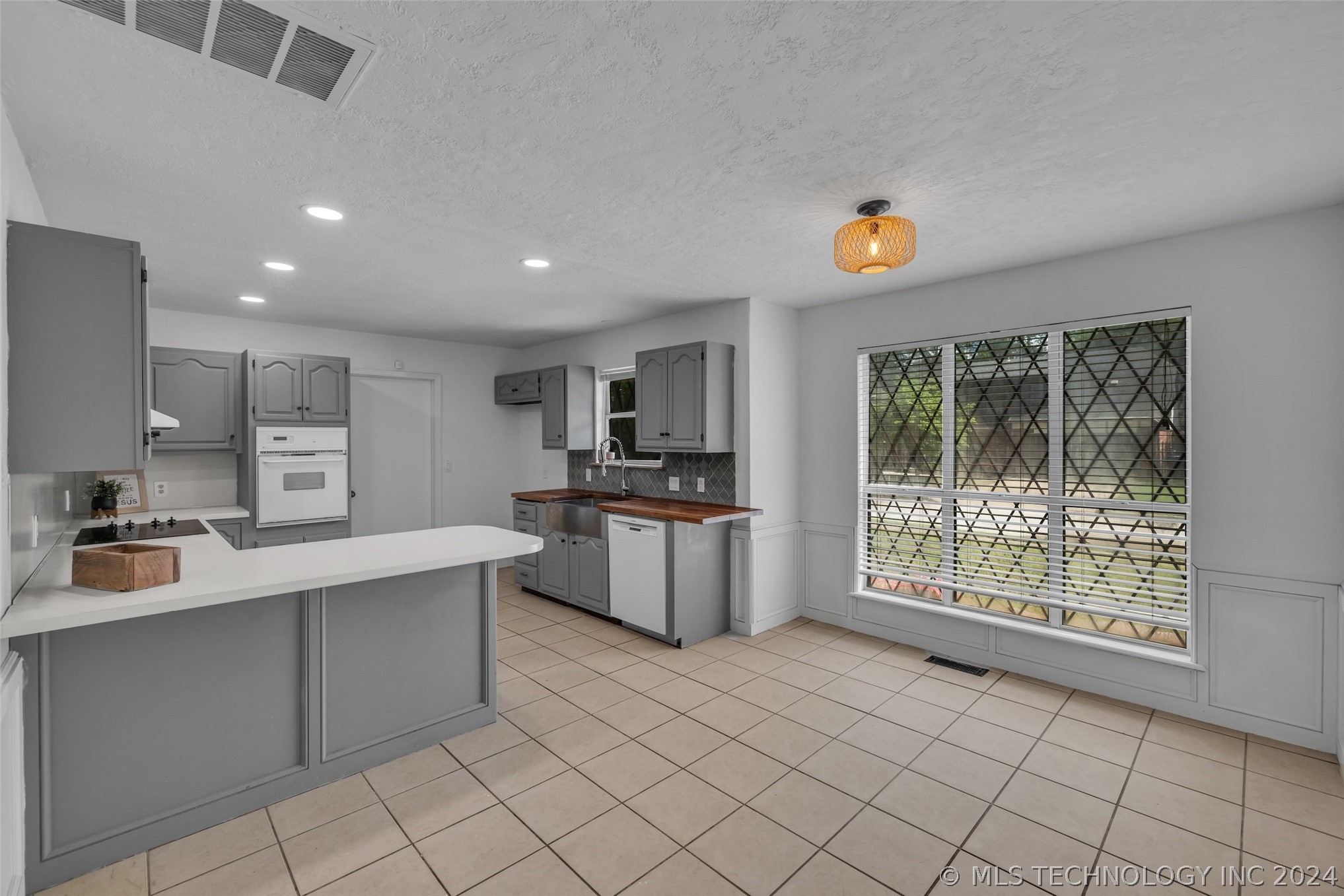 800 W Decatur Street