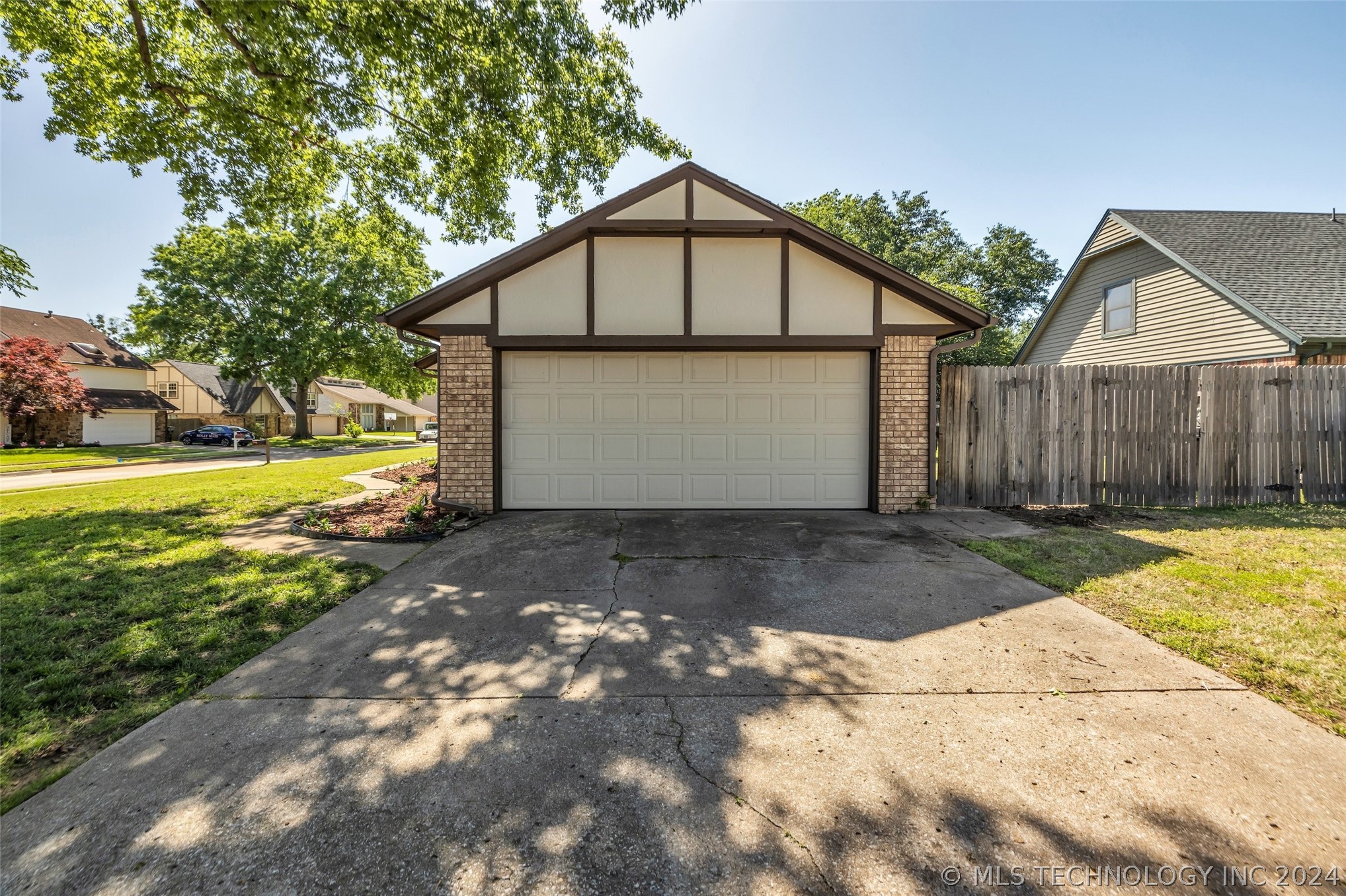 800 W Decatur Street