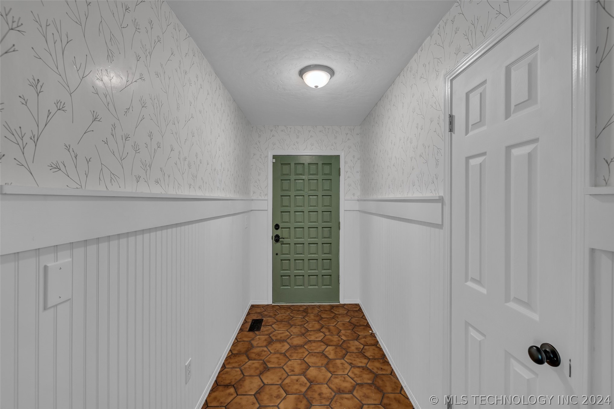 800 W Decatur Street