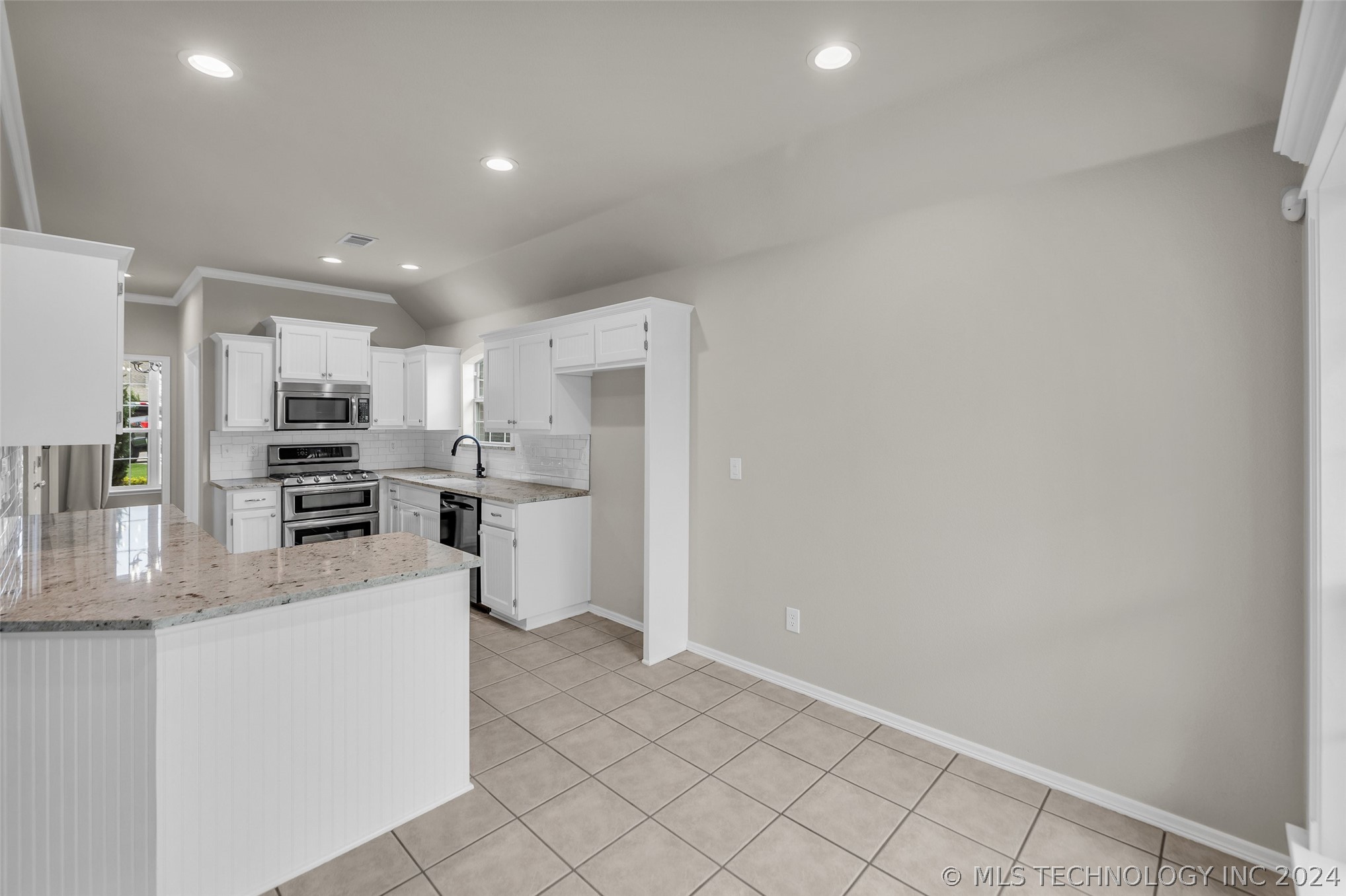 422 W 120th Place S