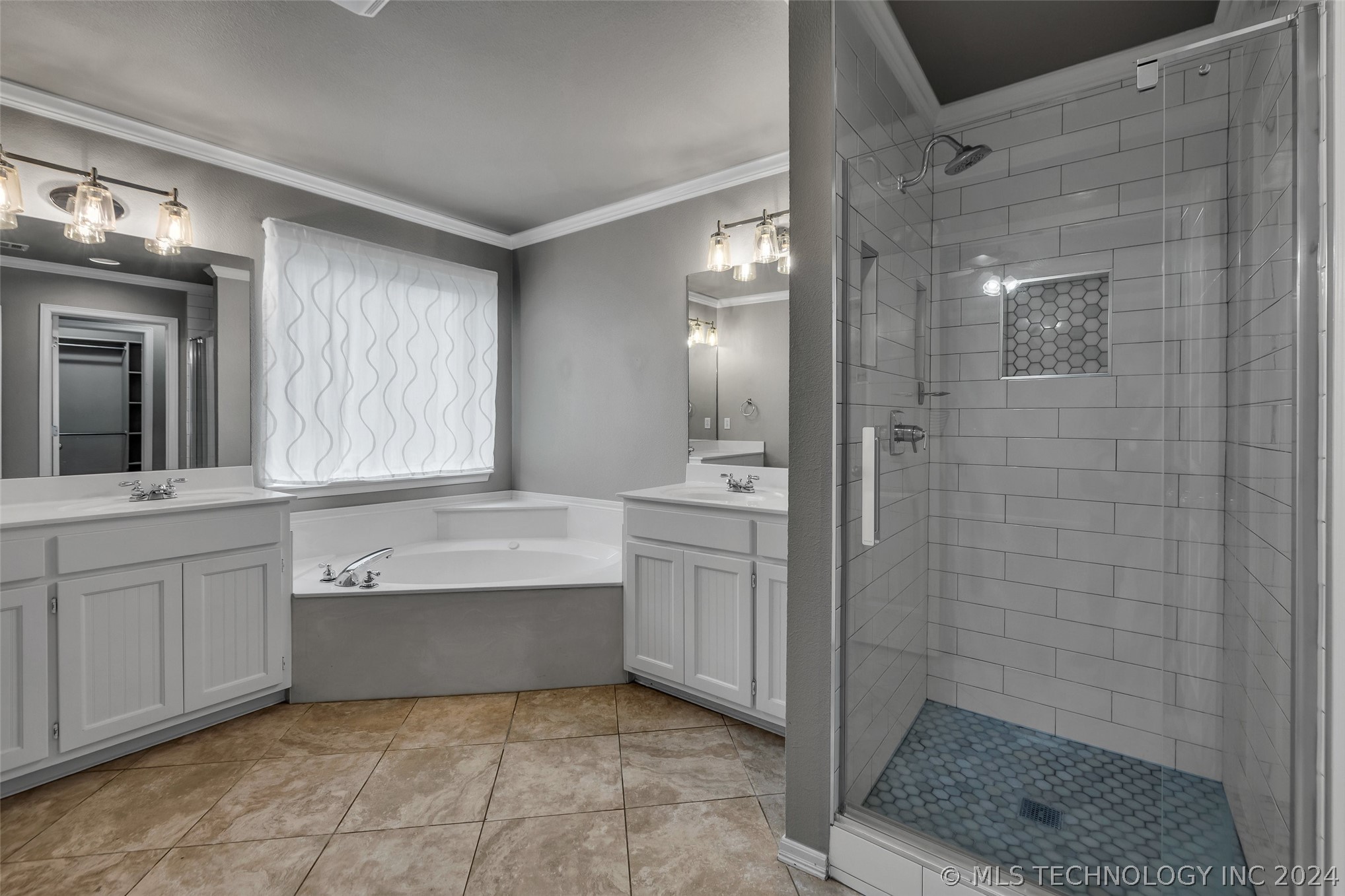 422 W 120th Place S