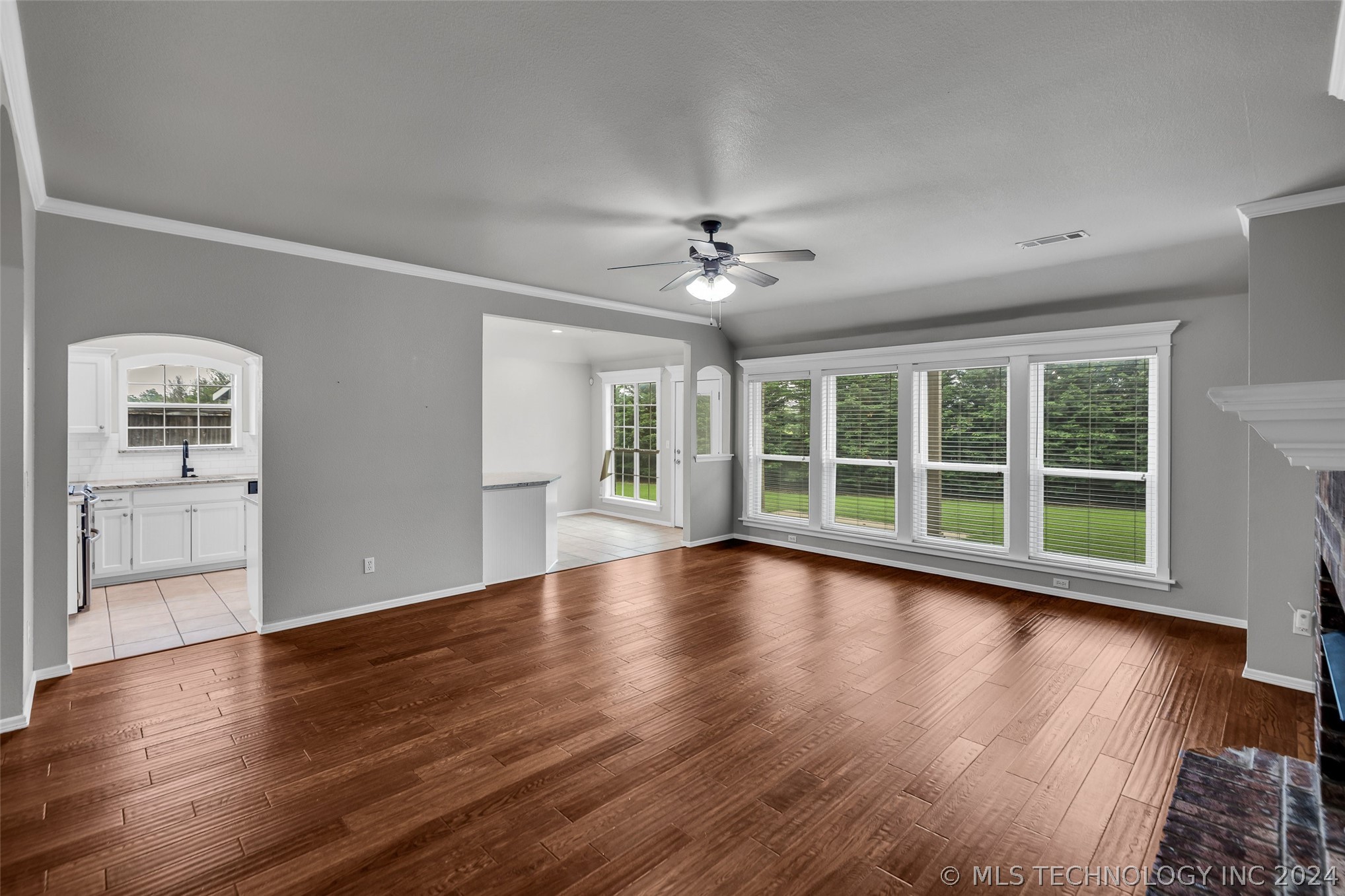 422 W 120th Place S