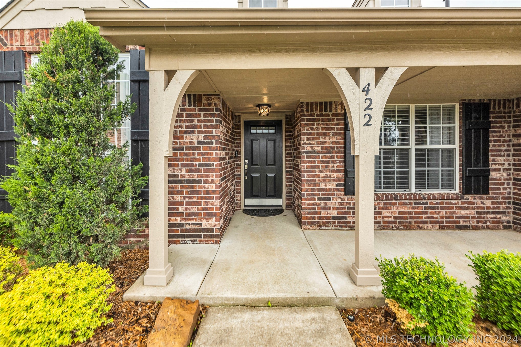 422 W 120th Place S