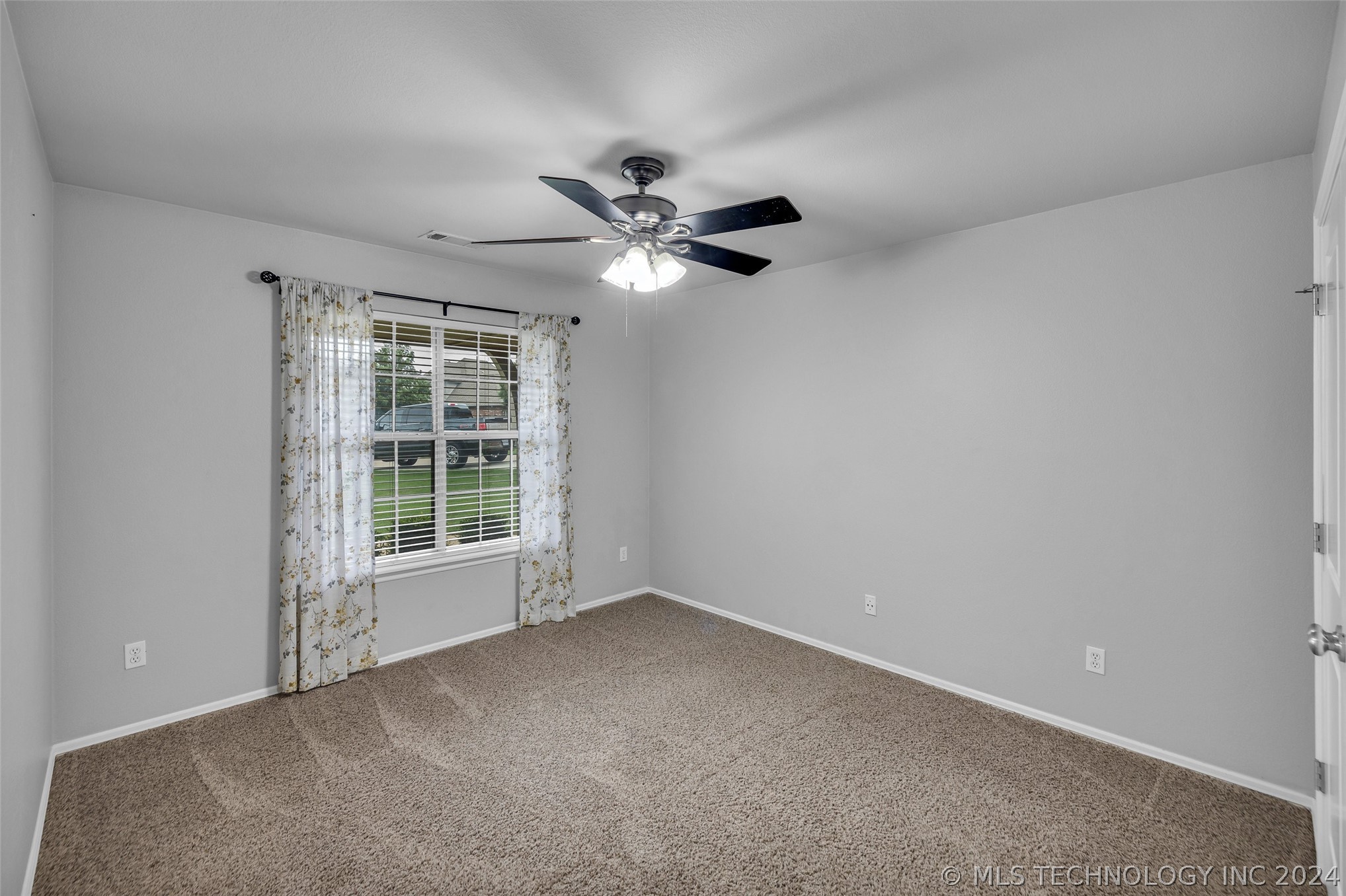 422 W 120th Place S