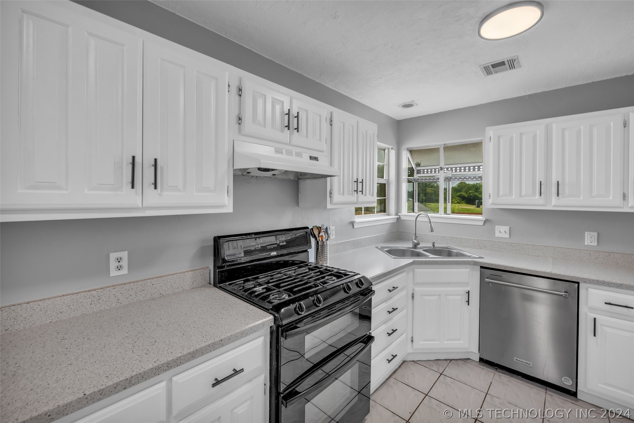 6151 S 28th West Avenue