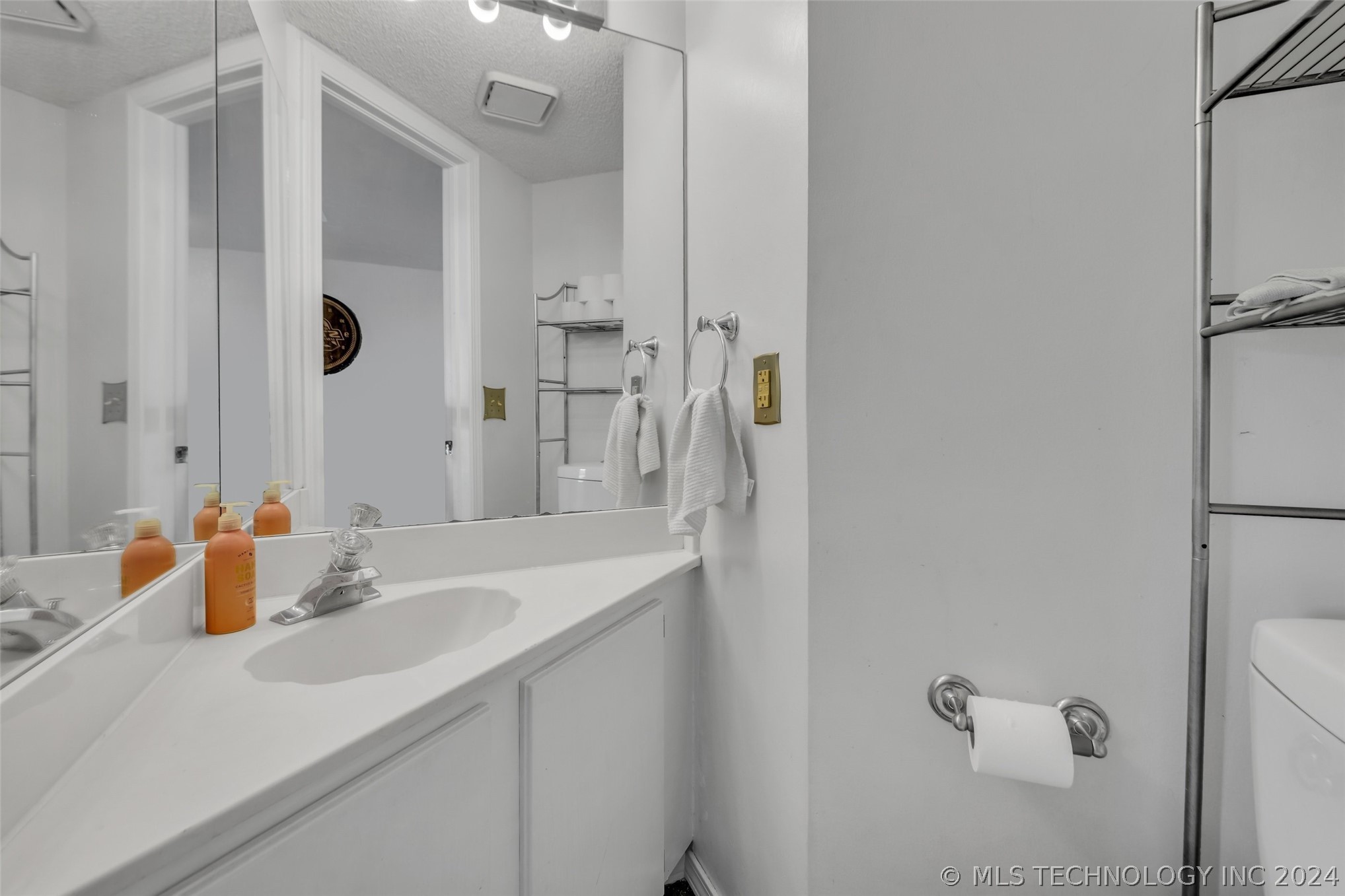 6151 S 28th West Avenue