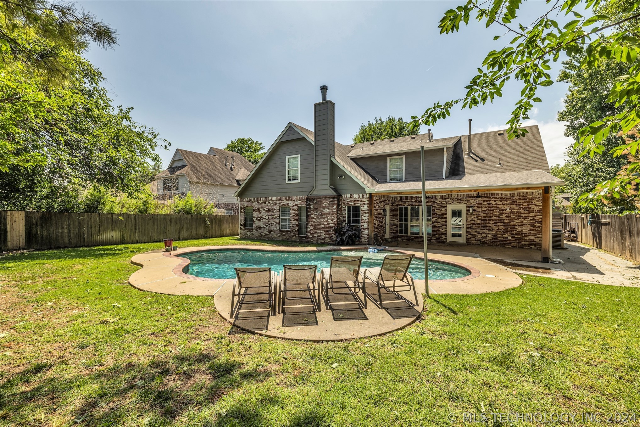 10927 S Canton Avenue