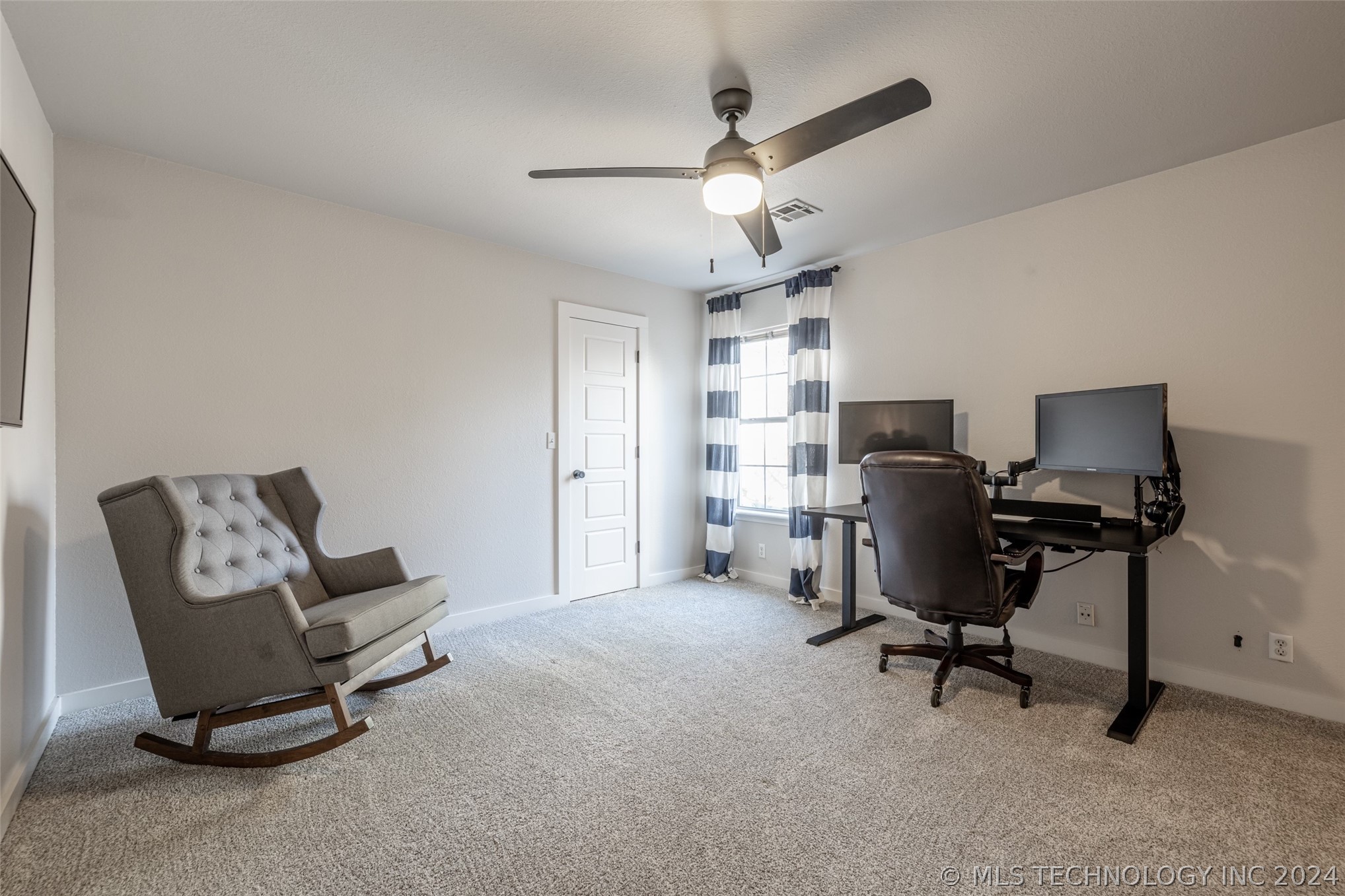 10927 S Canton Avenue