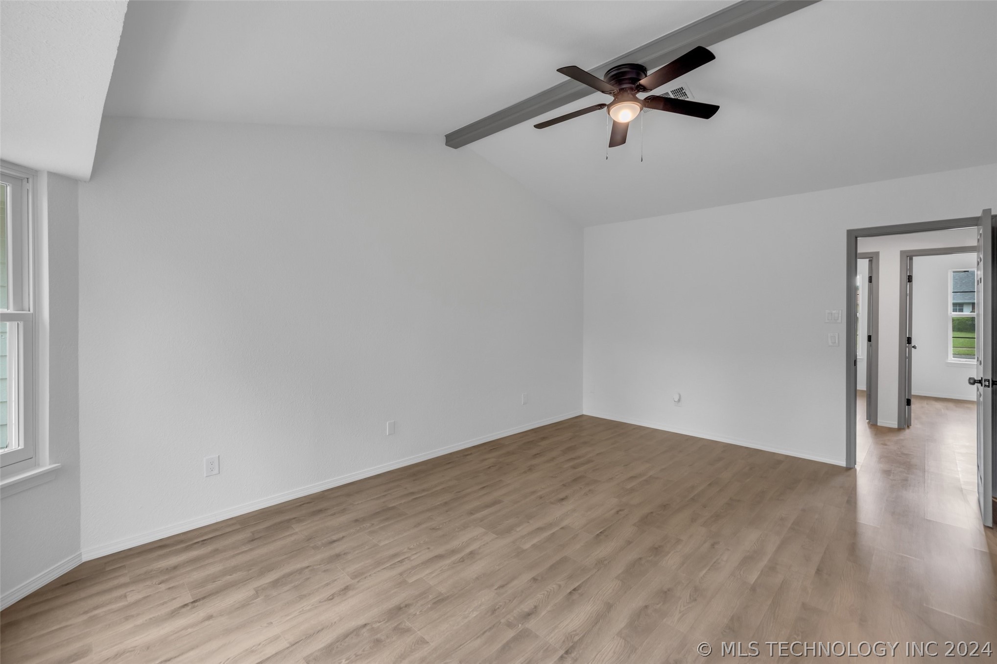 4437 W Queens Street