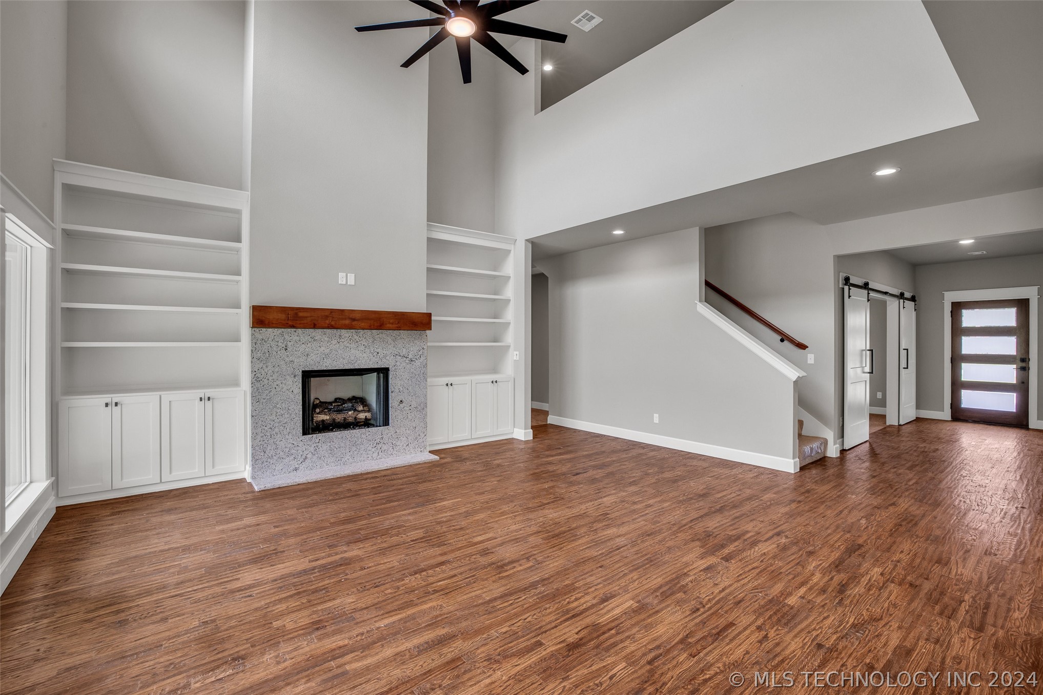 128 Pelican Point Place