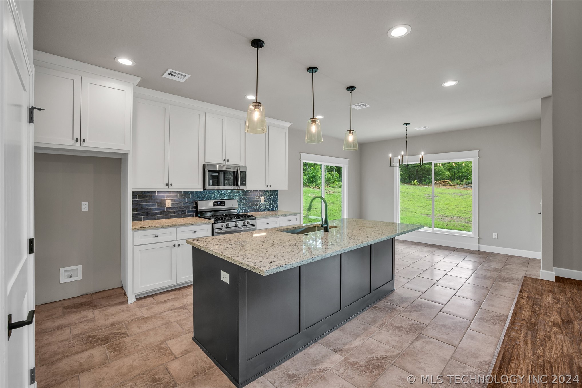 128 Pelican Point Place