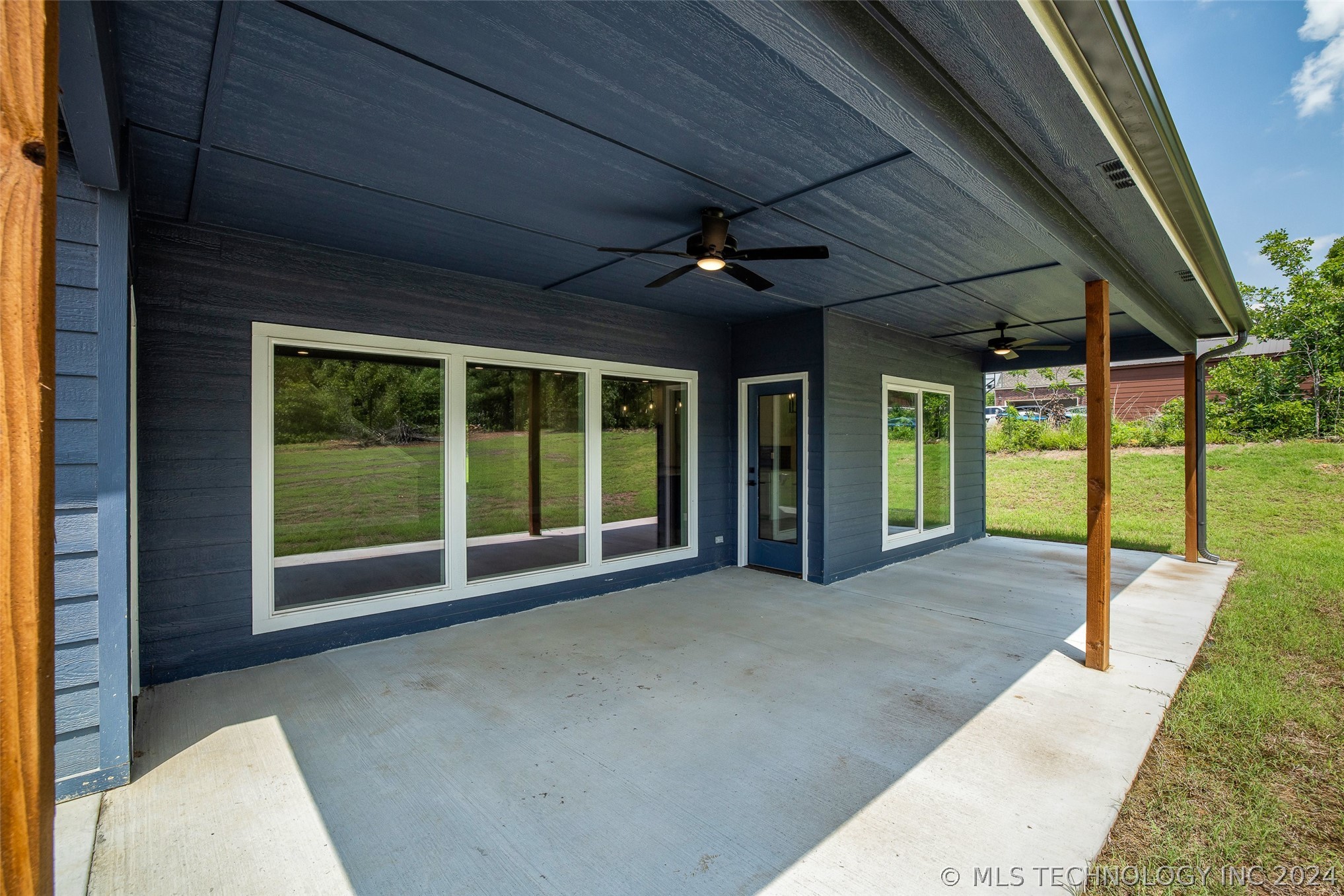 128 Pelican Point Place