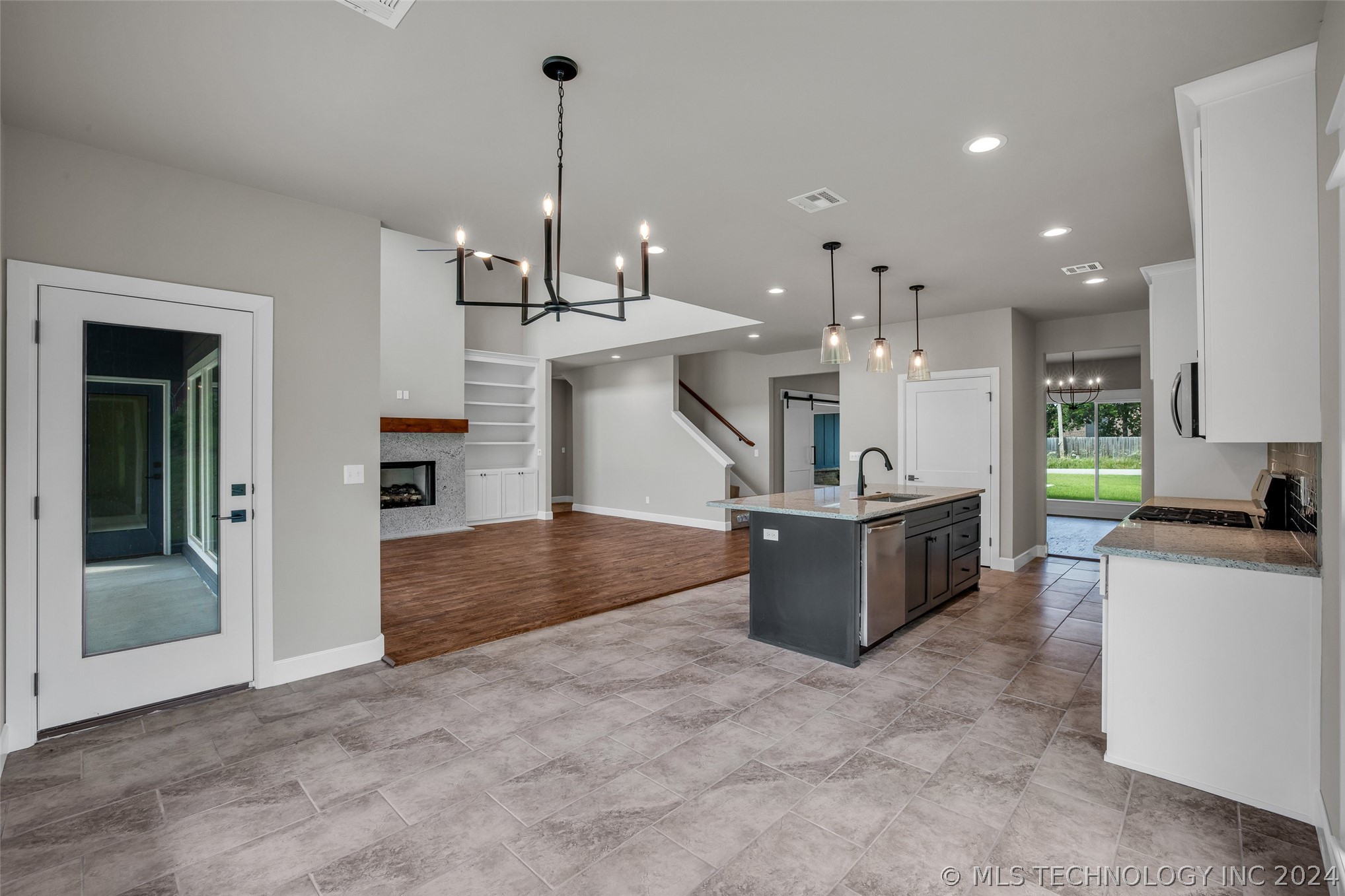 128 Pelican Point Place