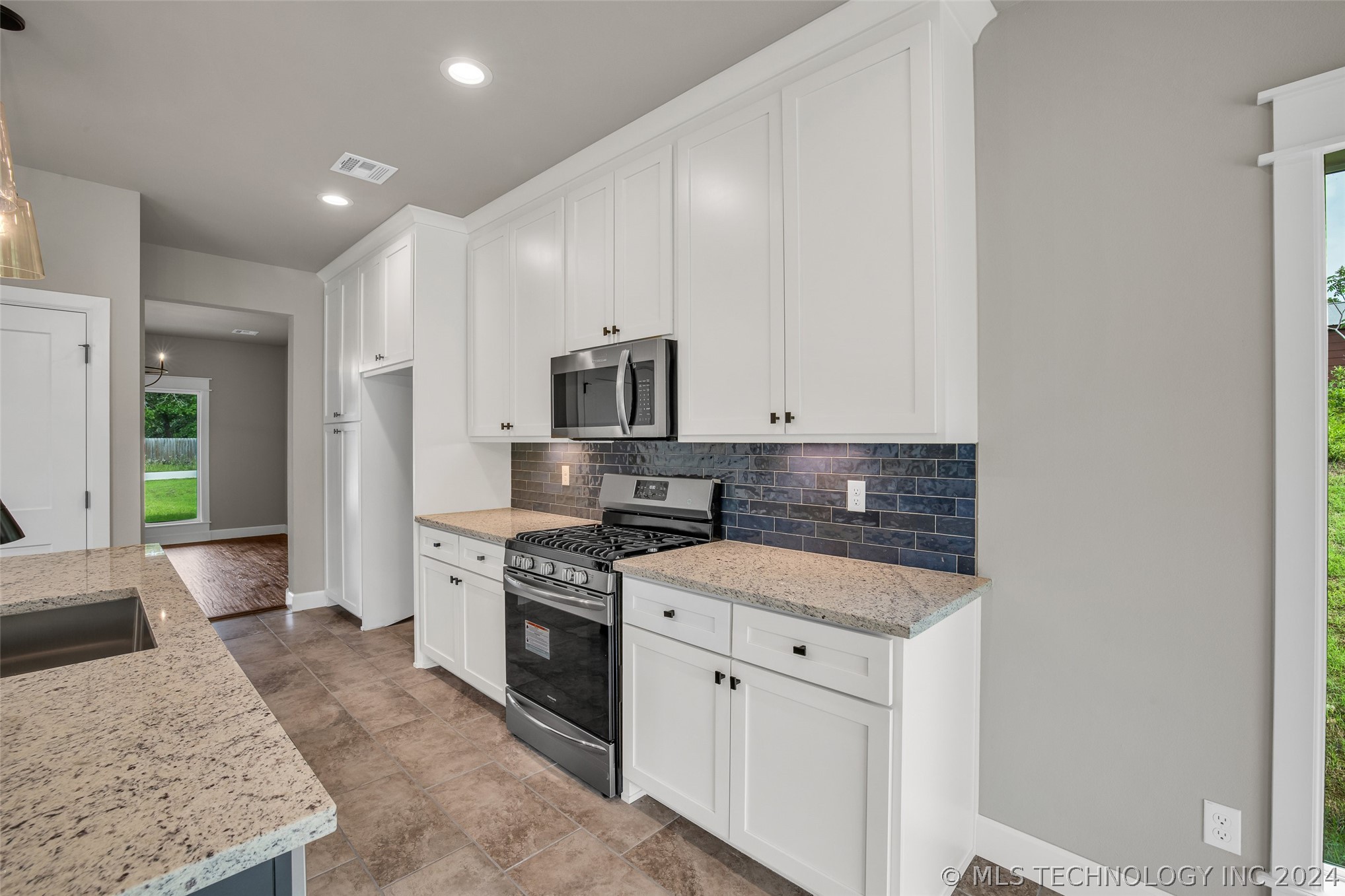 128 Pelican Point Place