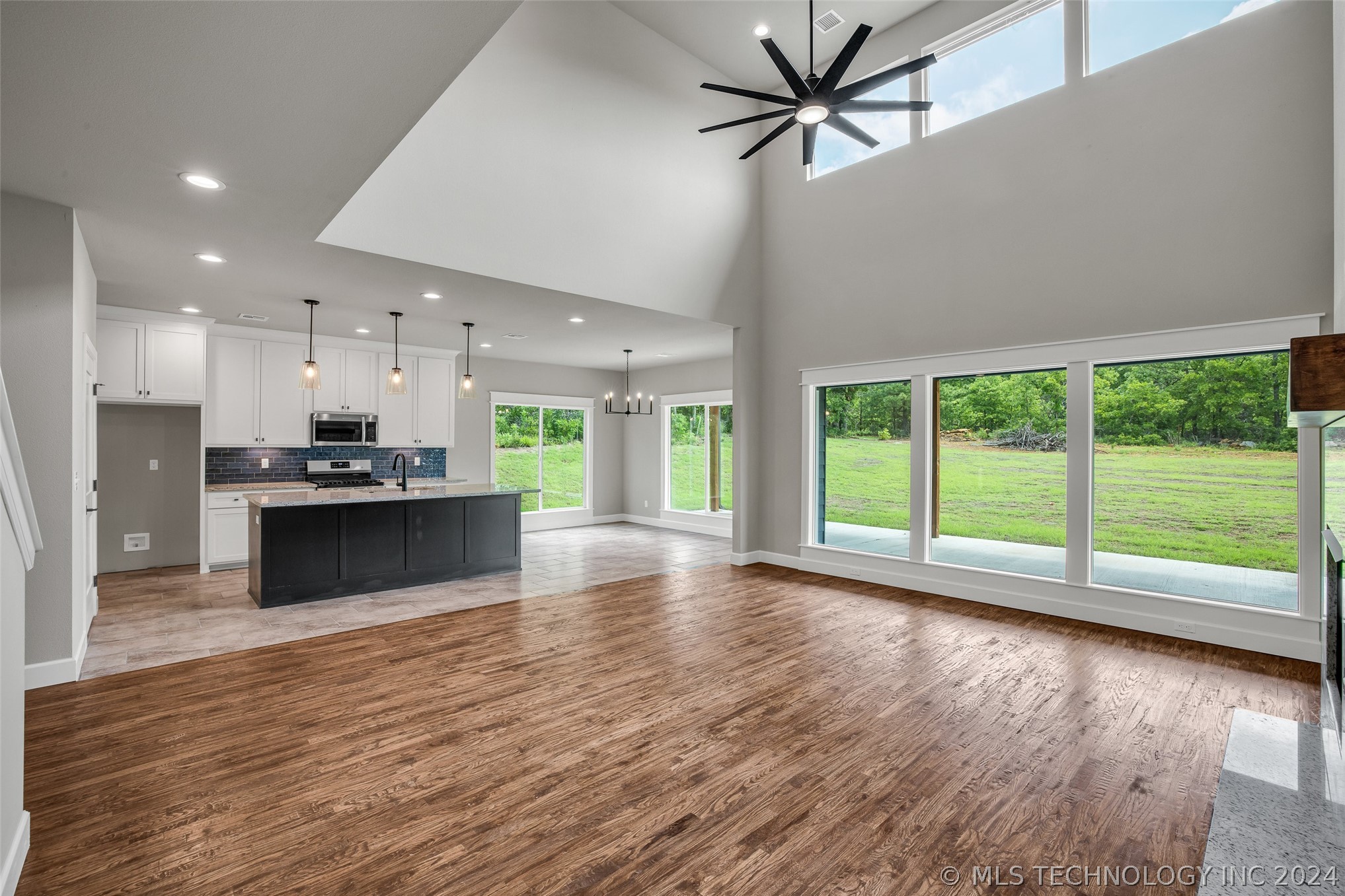 128 Pelican Point Place