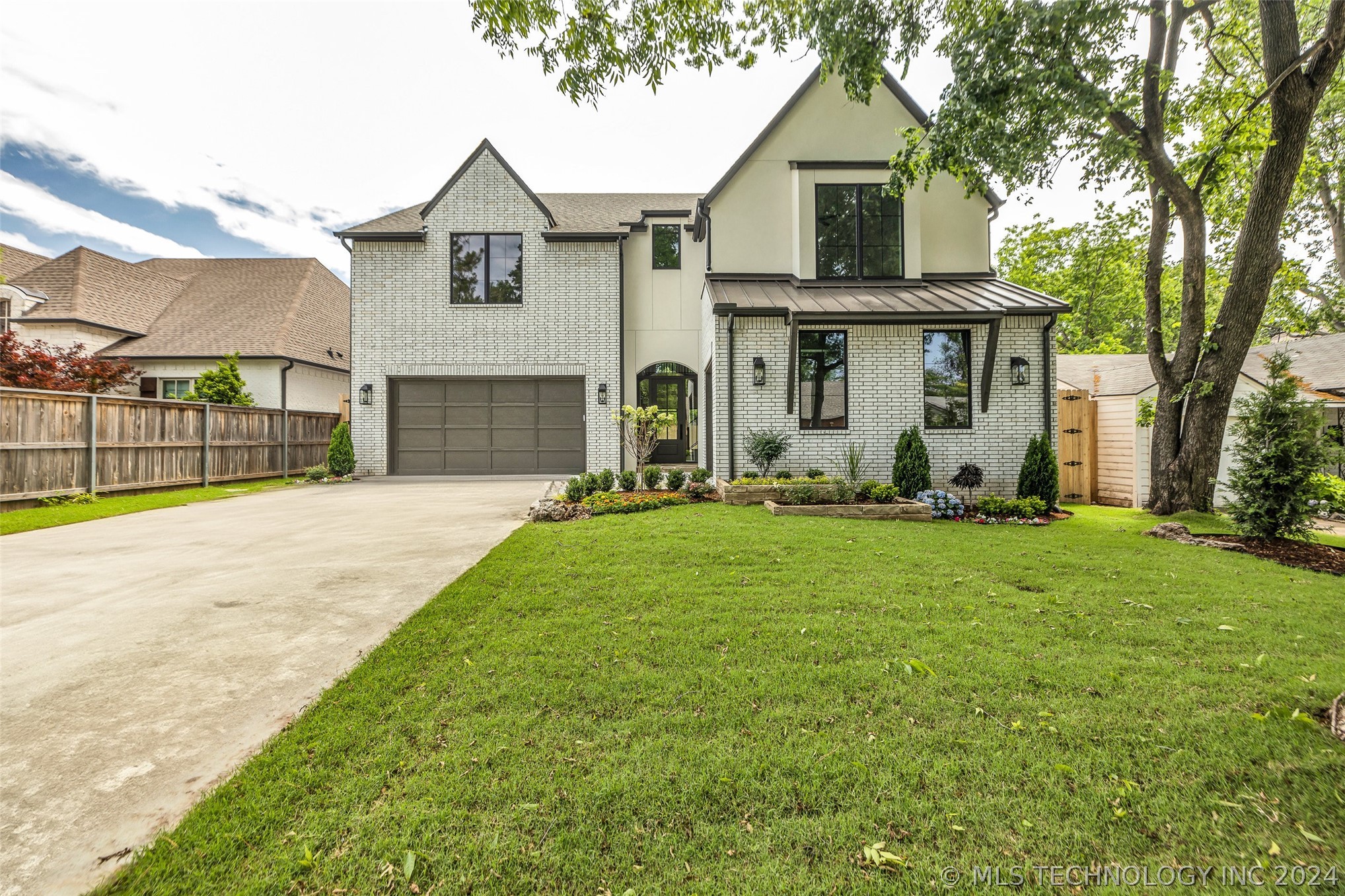 1030 E 37th Street