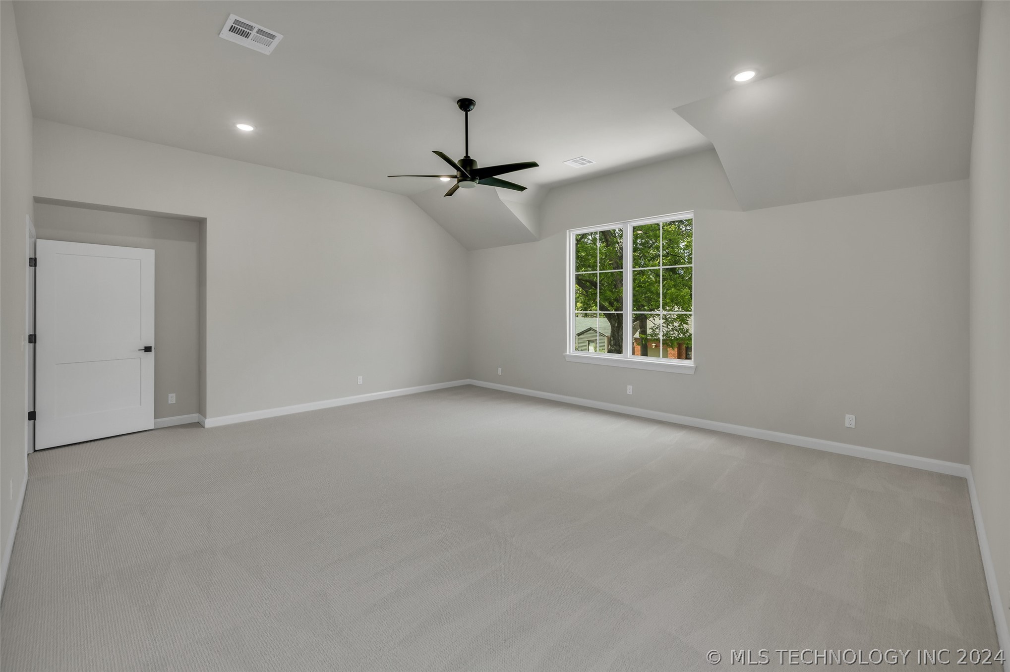 1030 E 37th Street