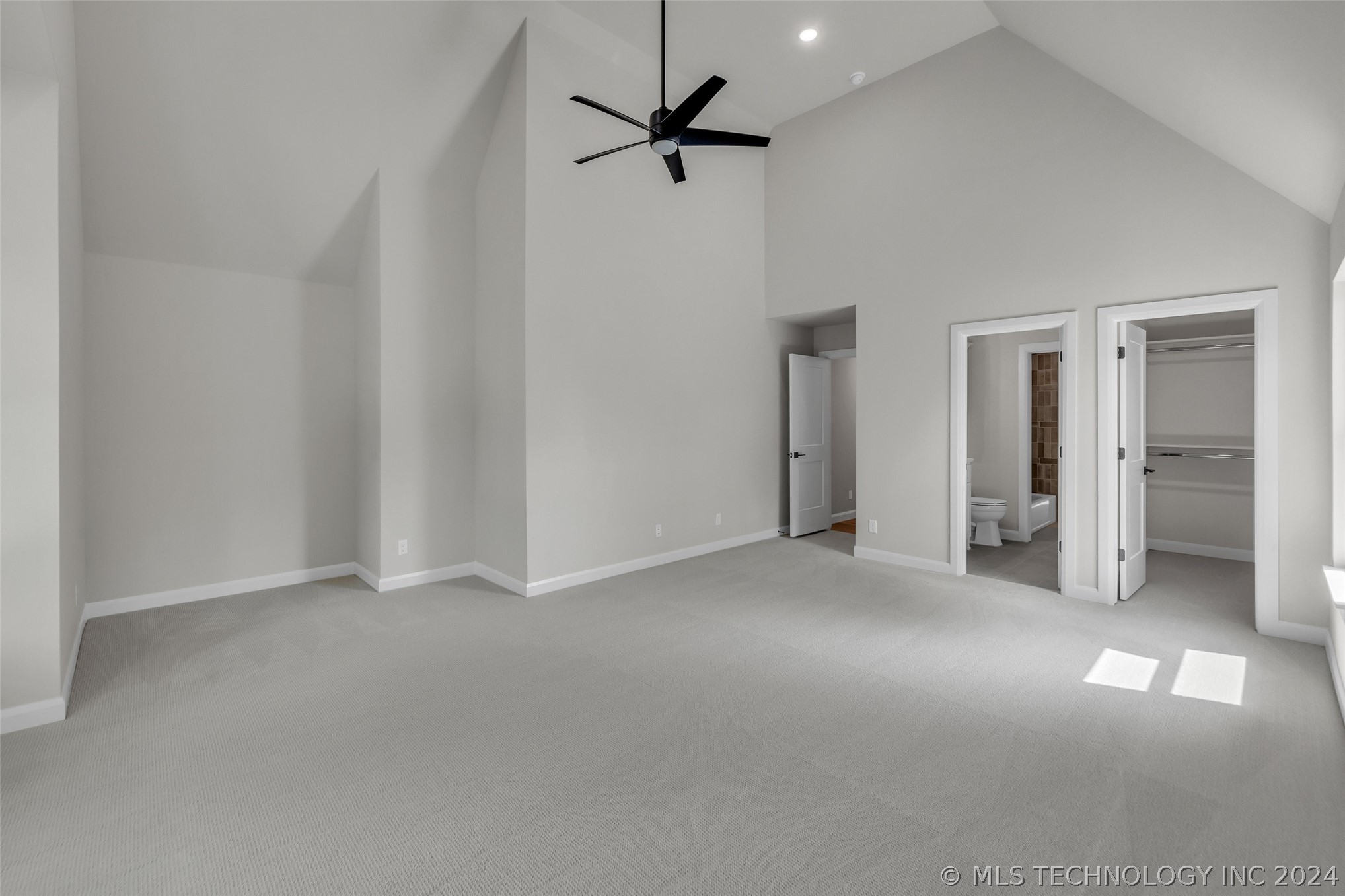 1030 E 37th Street