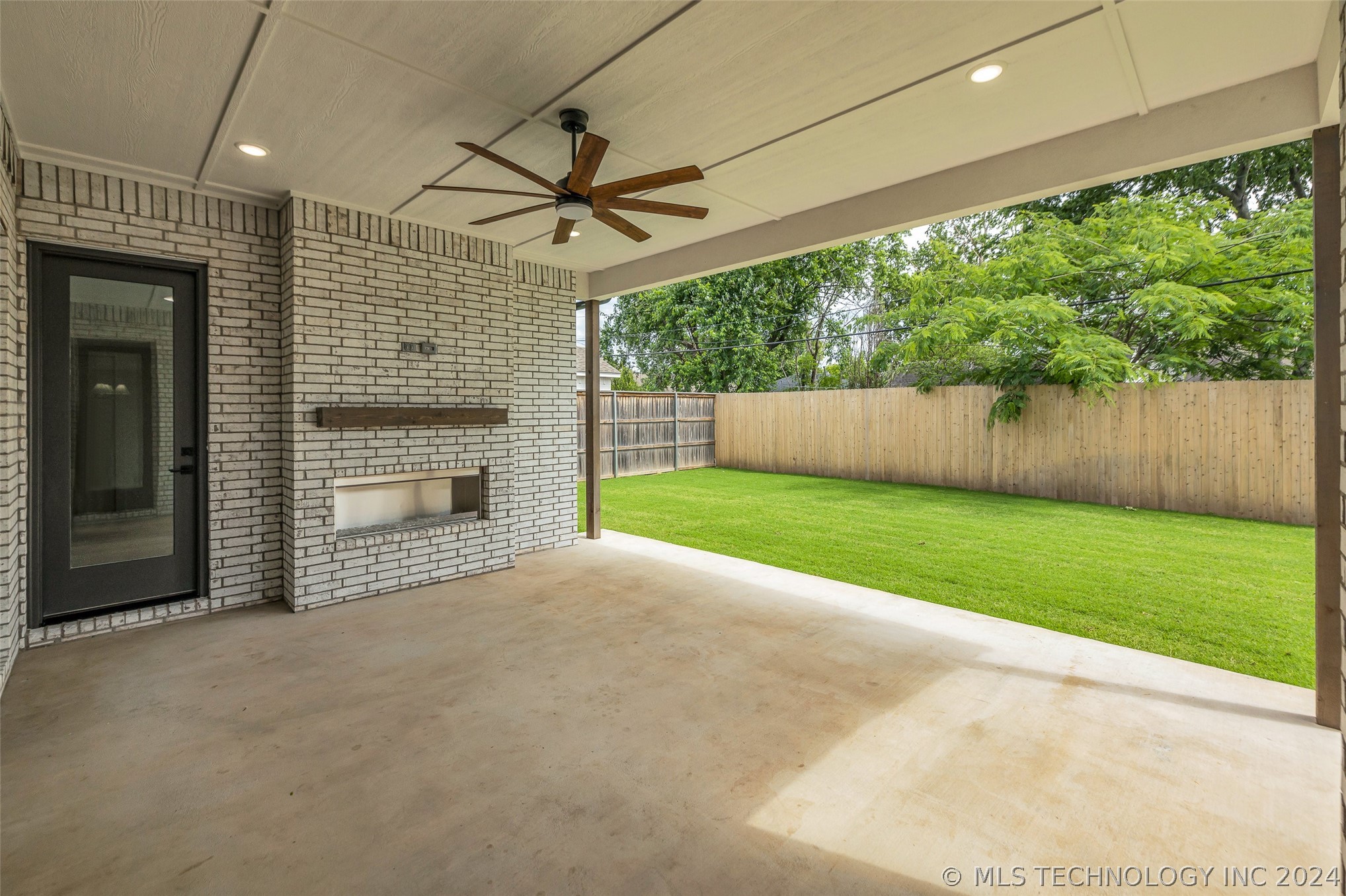 1030 E 37th Street