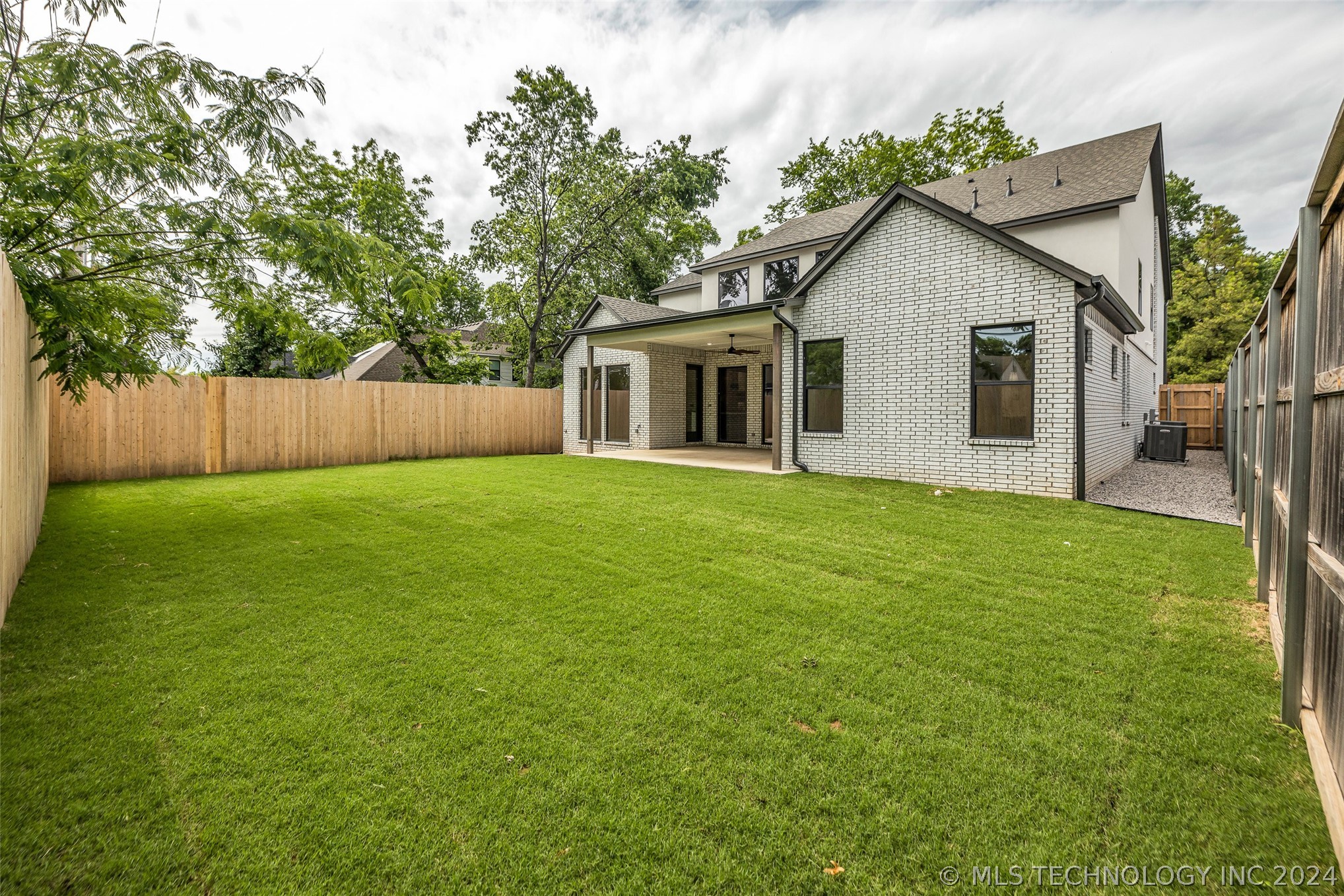 1030 E 37th Street