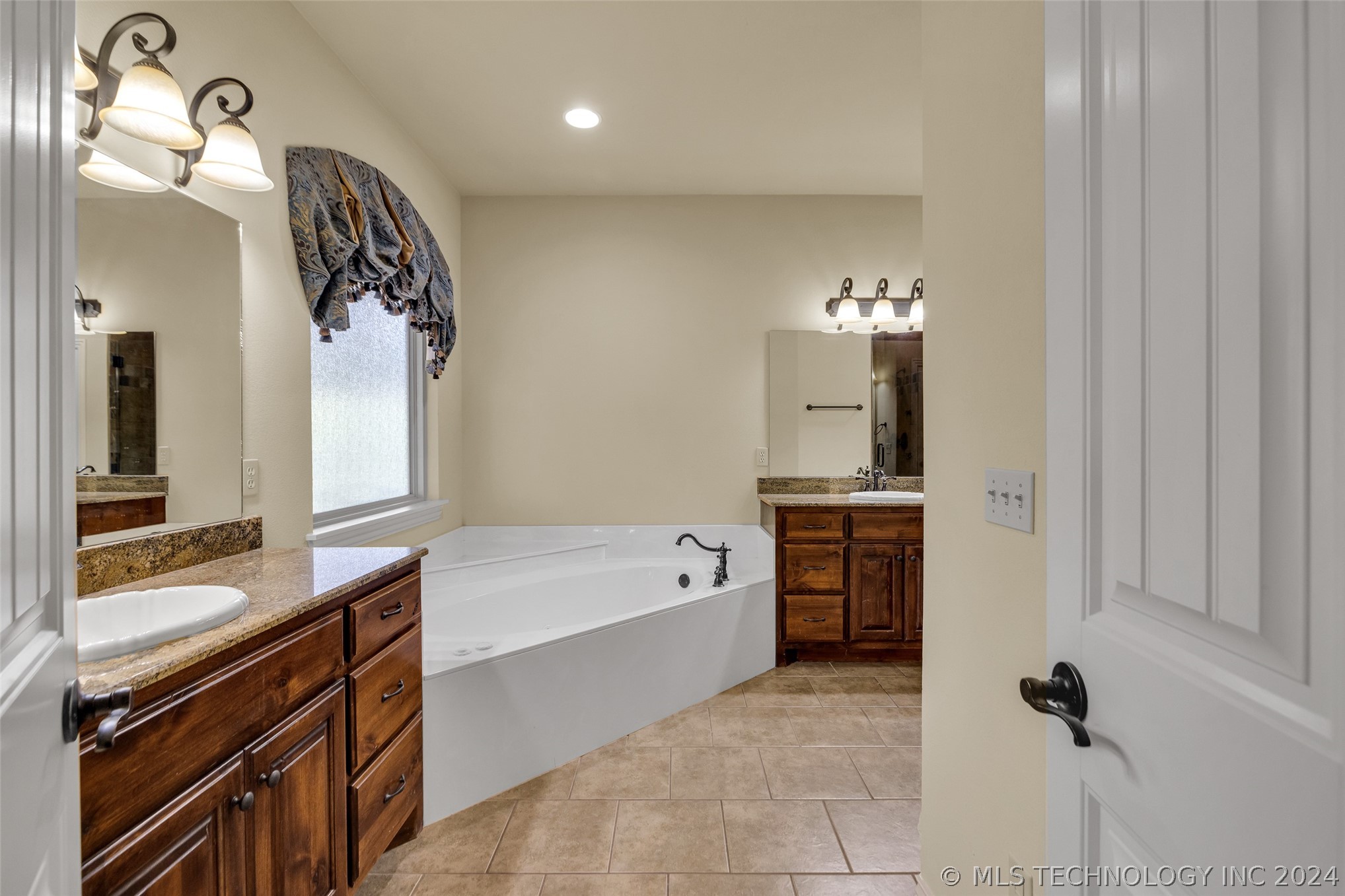 1500 S Possum Trak Street