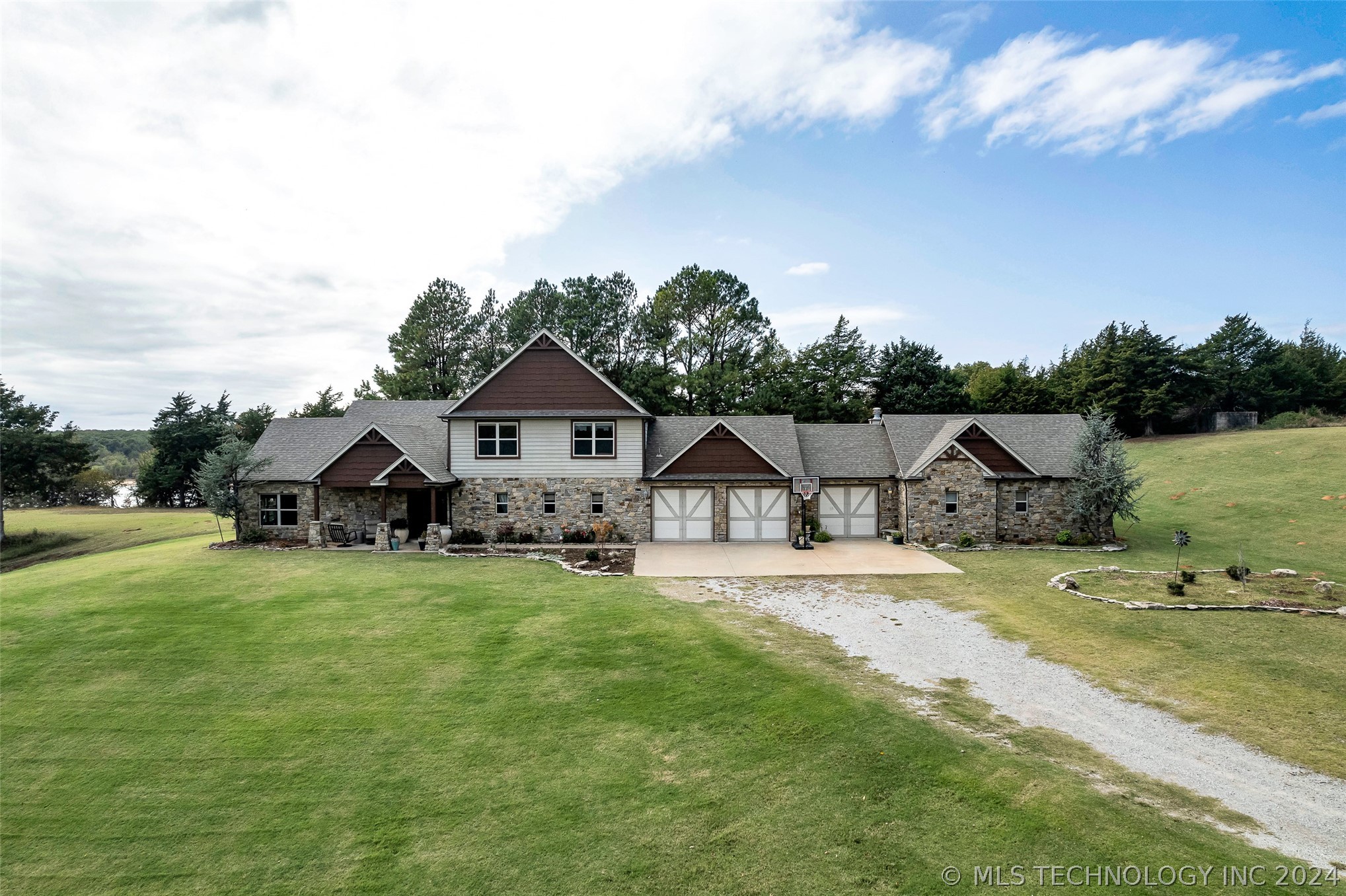 1500 S Possum Trak Street