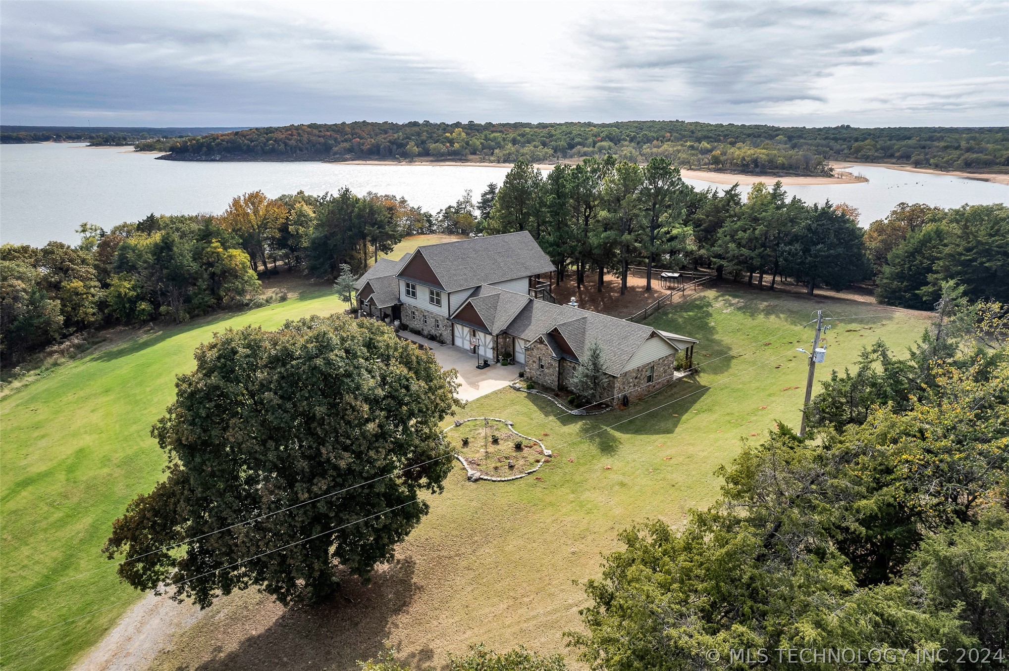 1500 S Possum Trak Street