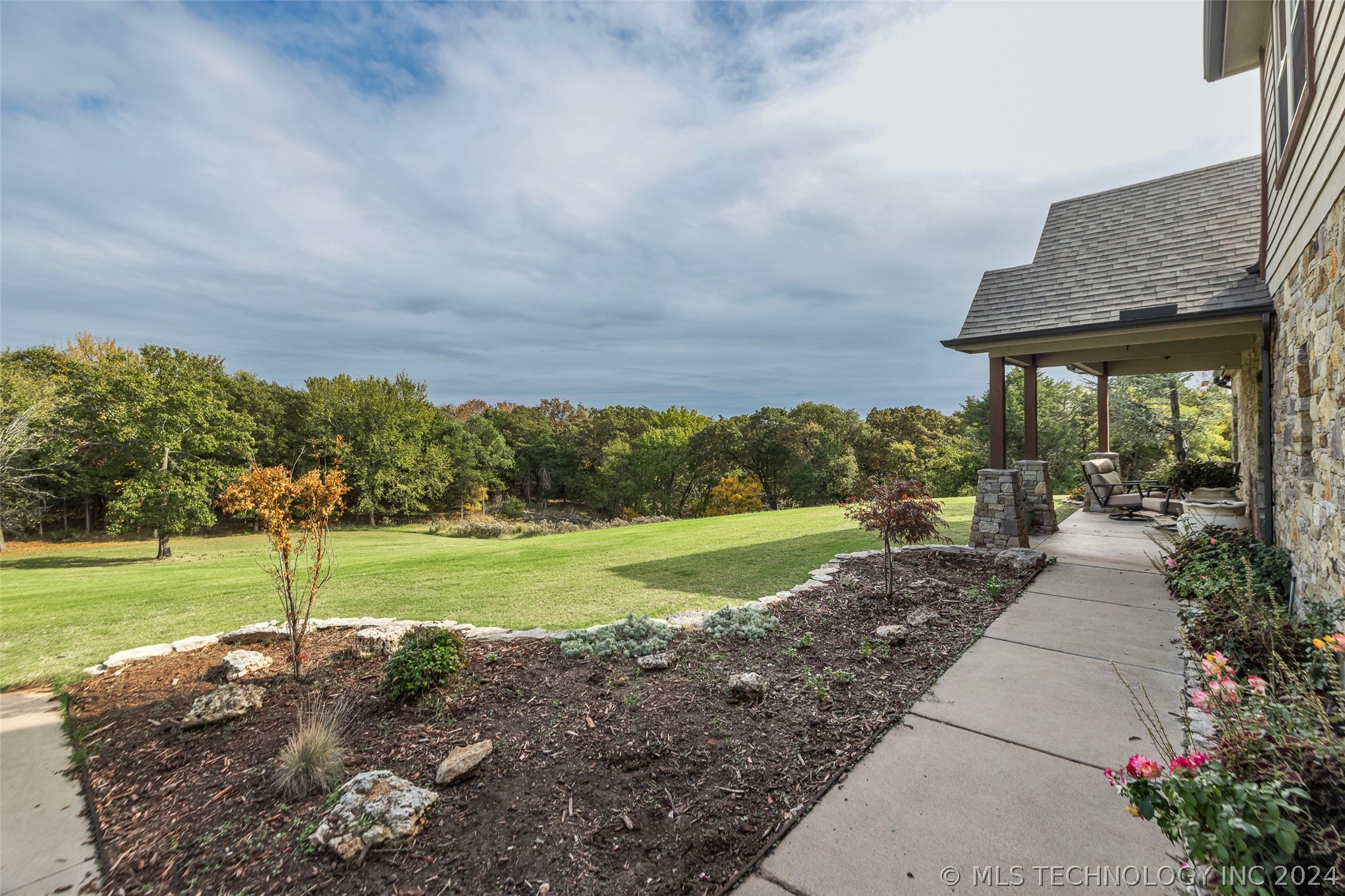 1500 S Possum Trak Street