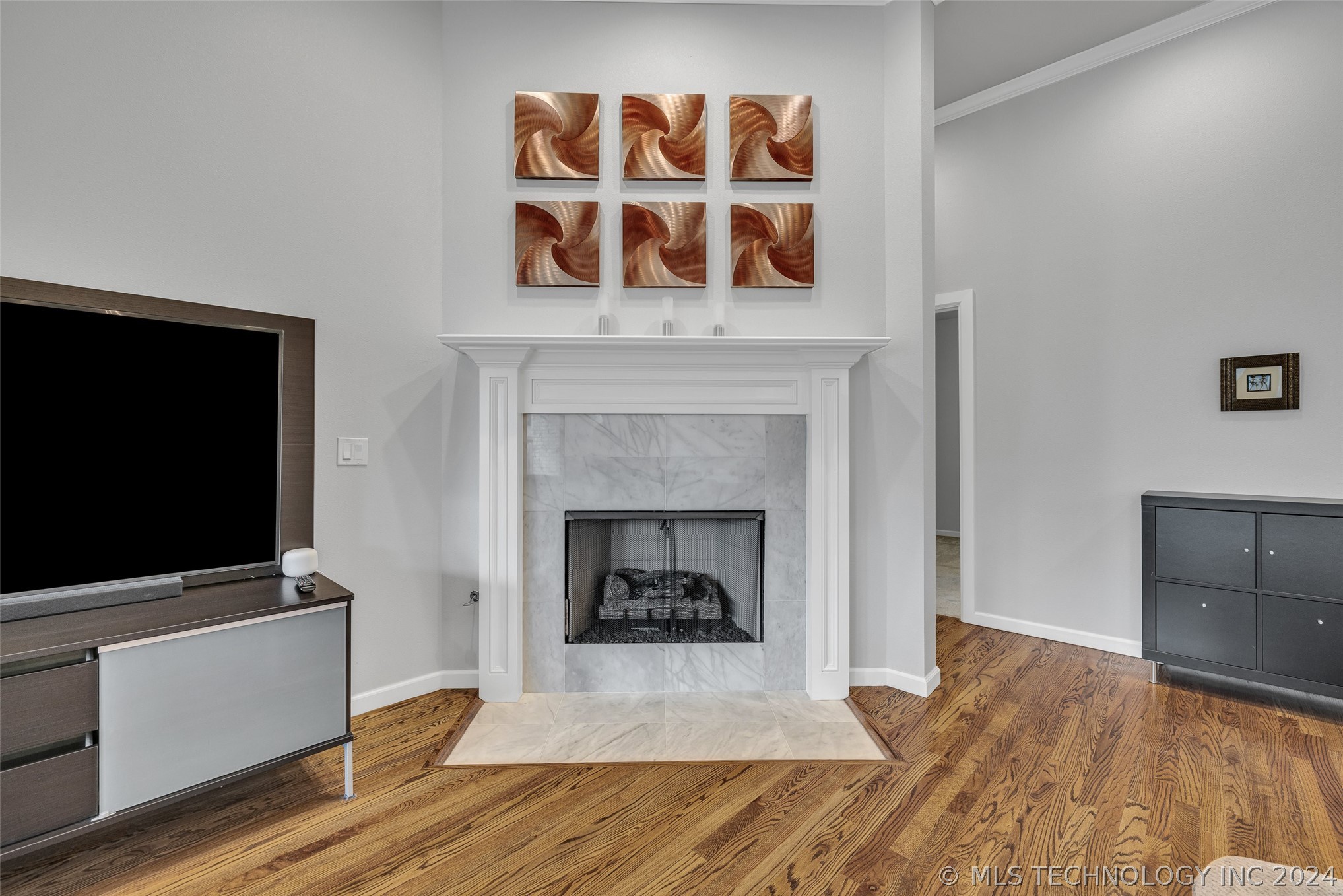 3304 W Delmar Street